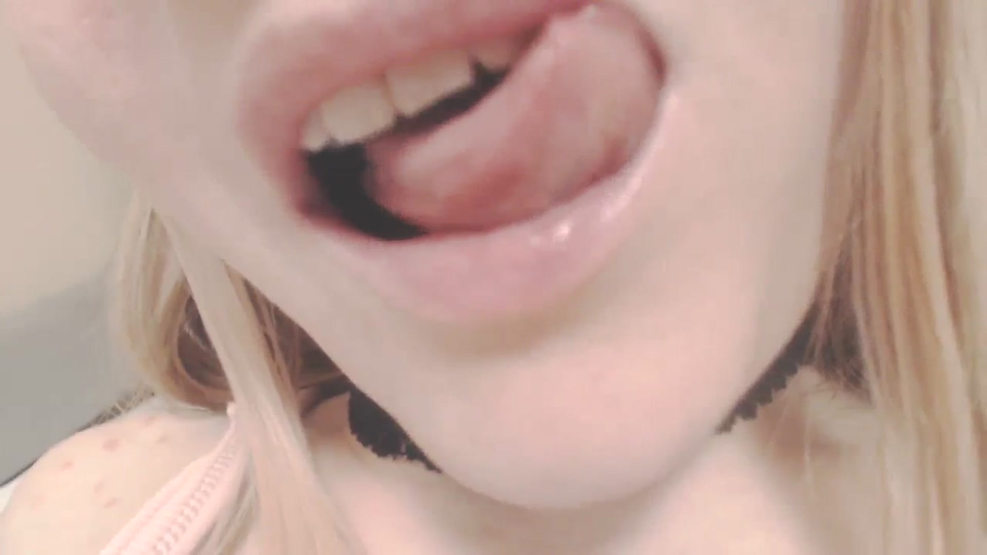 Gallery image thumbnail from SoLittleAmber's myfreecams stream on, 02/29/2024, 15:55 image 20 of 20