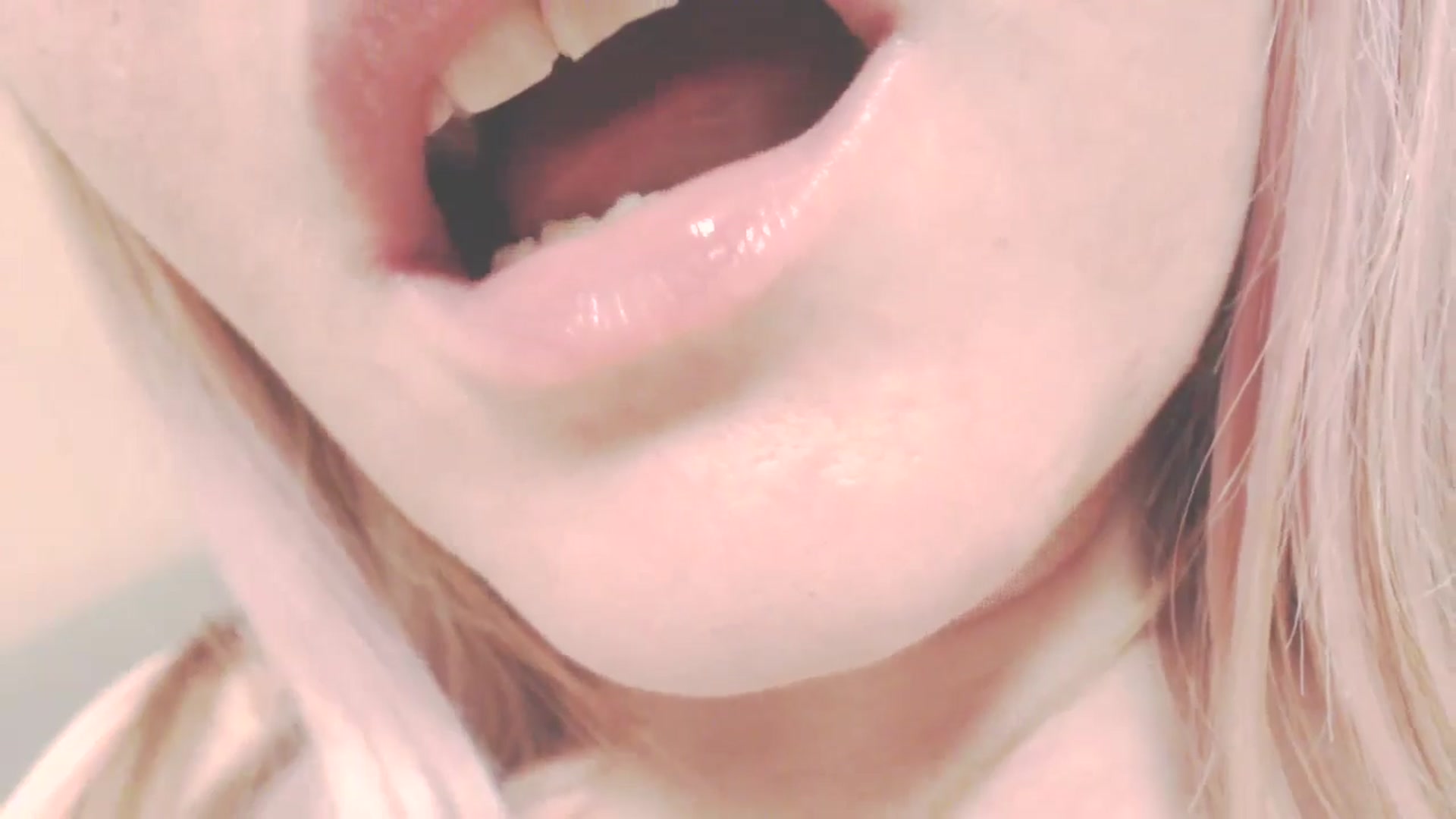 Gallery image thumbnail from SoLittleAmber's myfreecams stream on, 07/15/2024, 20:55 image 17 of 20