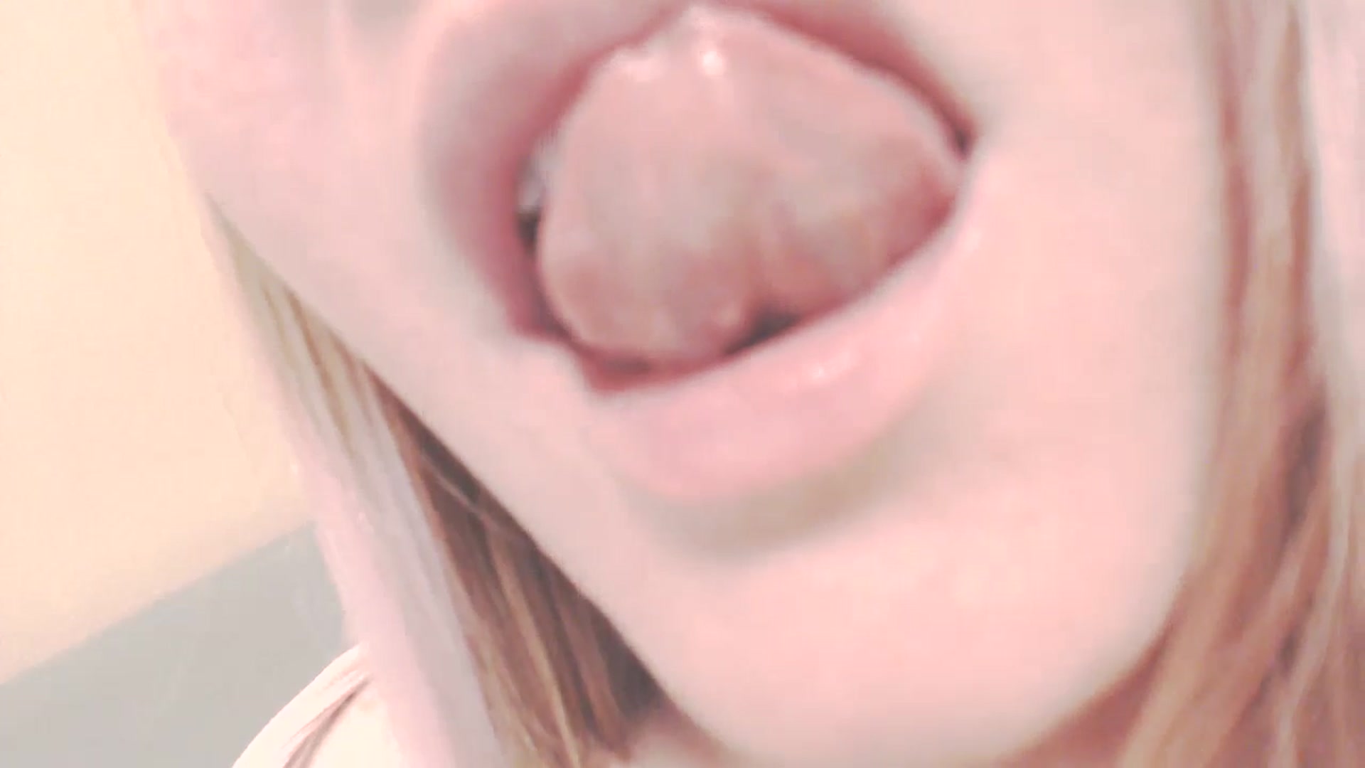 Gallery image thumbnail from SoLittleAmber's myfreecams stream on, 07/15/2024, 20:55 image 10 of 20