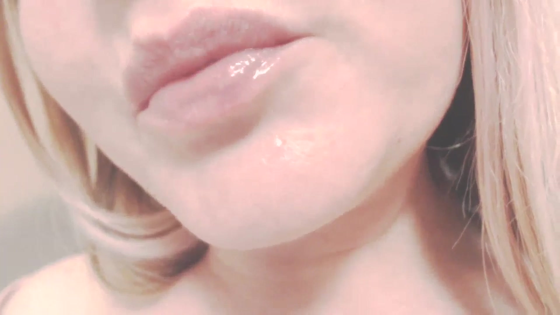 Gallery image thumbnail from SoLittleAmber's myfreecams stream on, 07/24/2024, 20:25 image 12 of 20
