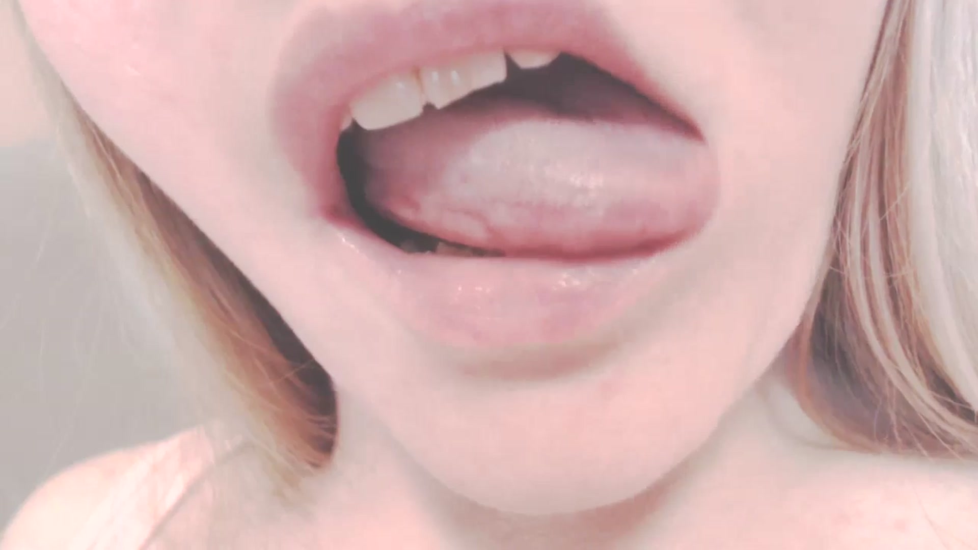 Gallery image thumbnail from SoLittleAmber's myfreecams stream on, 07/26/2024, 11:21 image 14 of 20