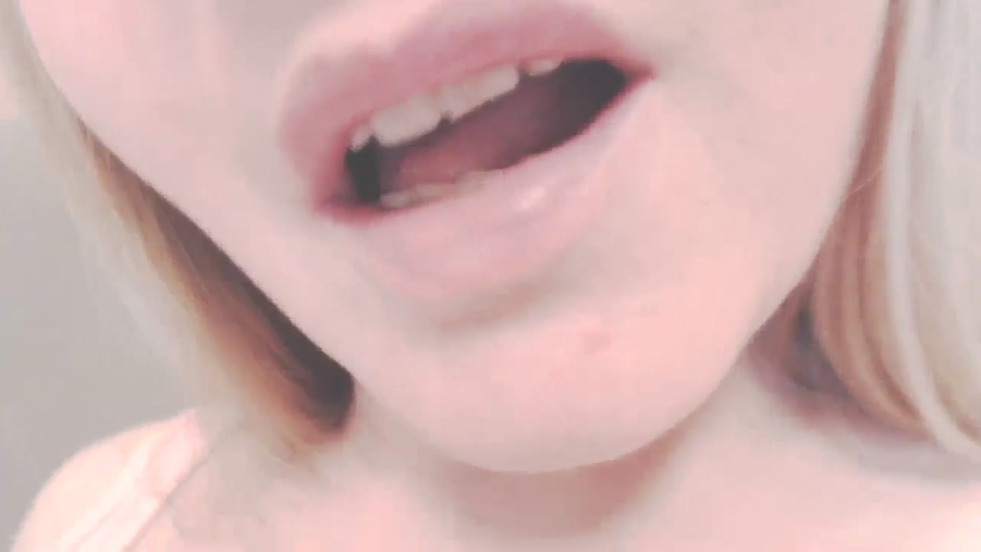 Gallery image thumbnail from SoLittleAmber's myfreecams stream on, 07/26/2024, 11:21 image 18 of 20