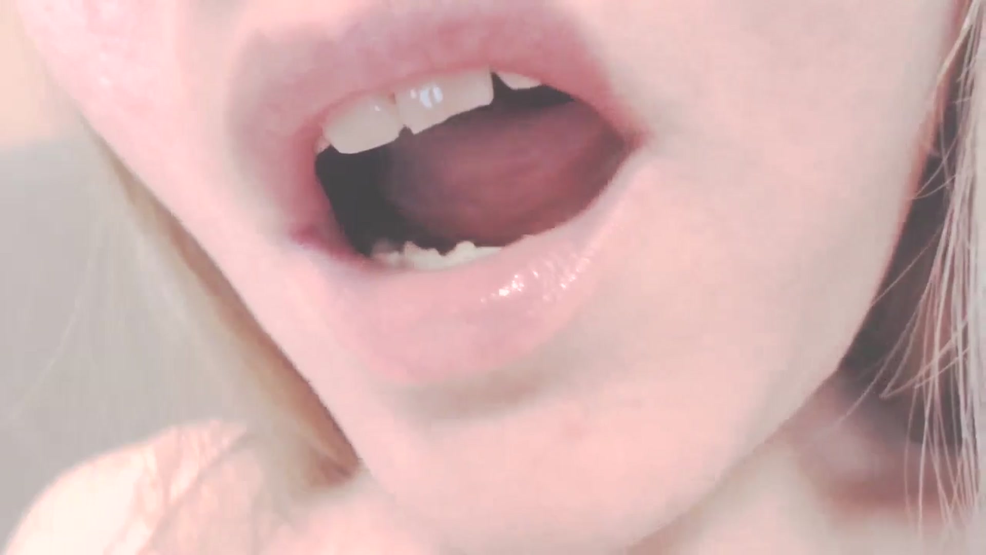 Gallery image thumbnail from SoLittleAmber's myfreecams stream on, 07/26/2024, 11:21 image 4 of 20