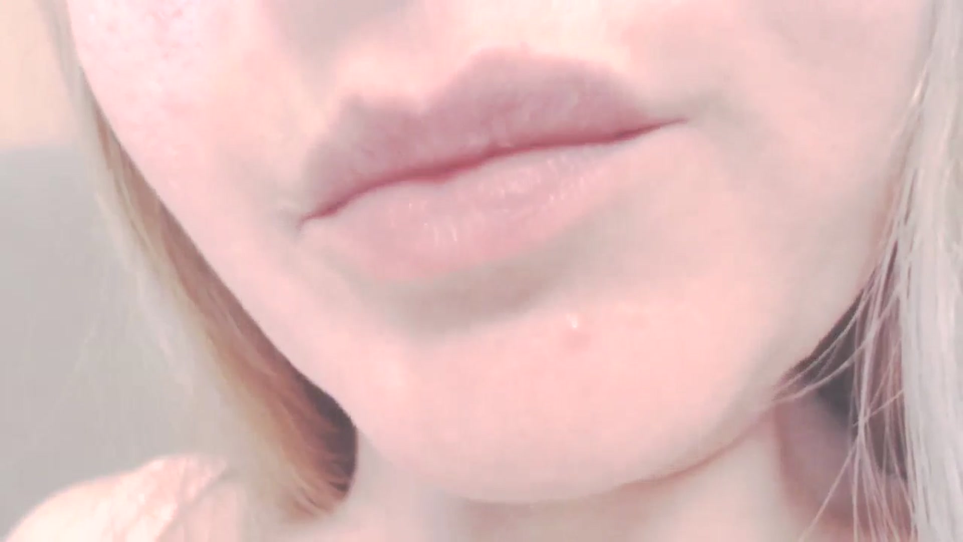 Gallery image thumbnail from SoLittleAmber's myfreecams stream on, 07/26/2024, 11:21 image 11 of 20