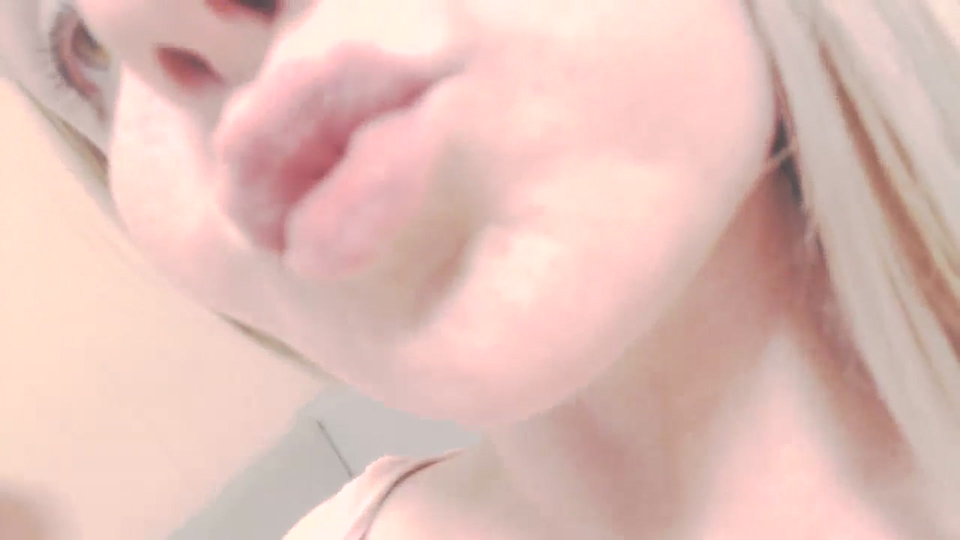 Gallery image thumbnail from SoLittleAmber's myfreecams stream on, 07/28/2024, 11:55 image 18 of 20