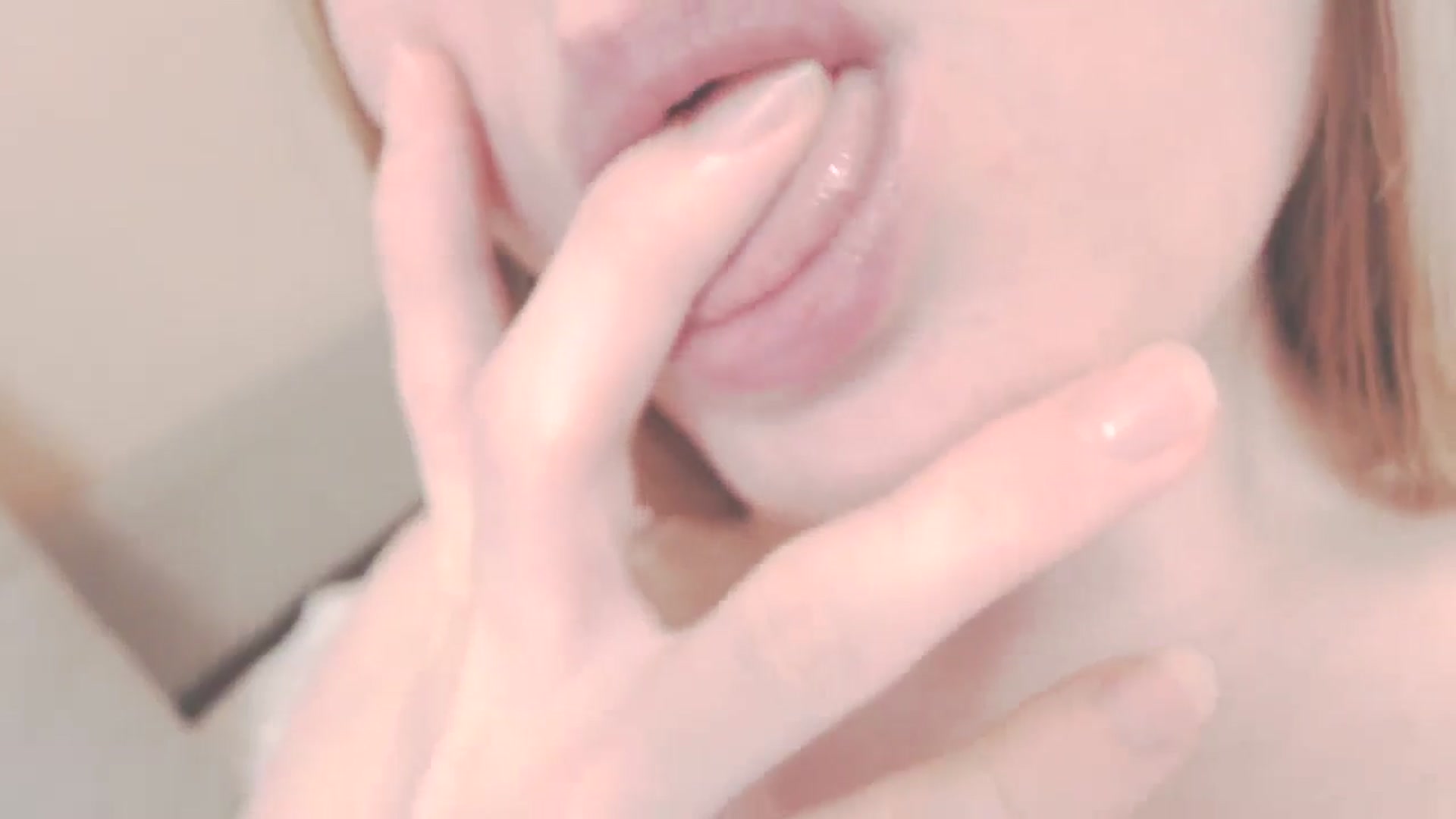 Gallery image thumbnail from SoLittleAmber's myfreecams stream on, 07/31/2024, 13:15 image 10 of 20