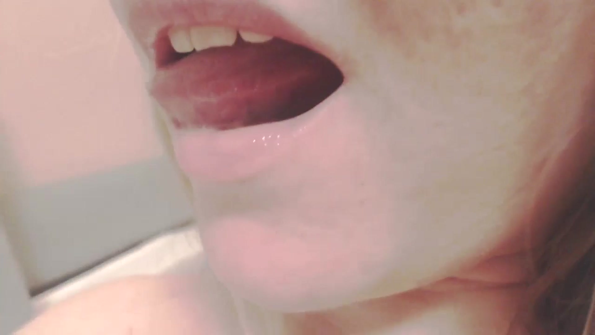 Gallery image thumbnail from SoLittleAmber's myfreecams stream on, 10/29/2024, 11:05 image 20 of 20