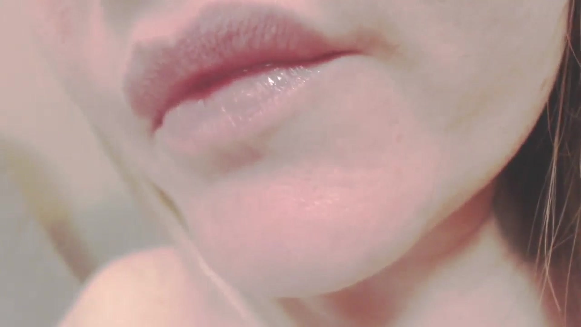 Gallery image thumbnail from SoLittleAmber's myfreecams stream on, 10/29/2024, 11:05 image 15 of 20