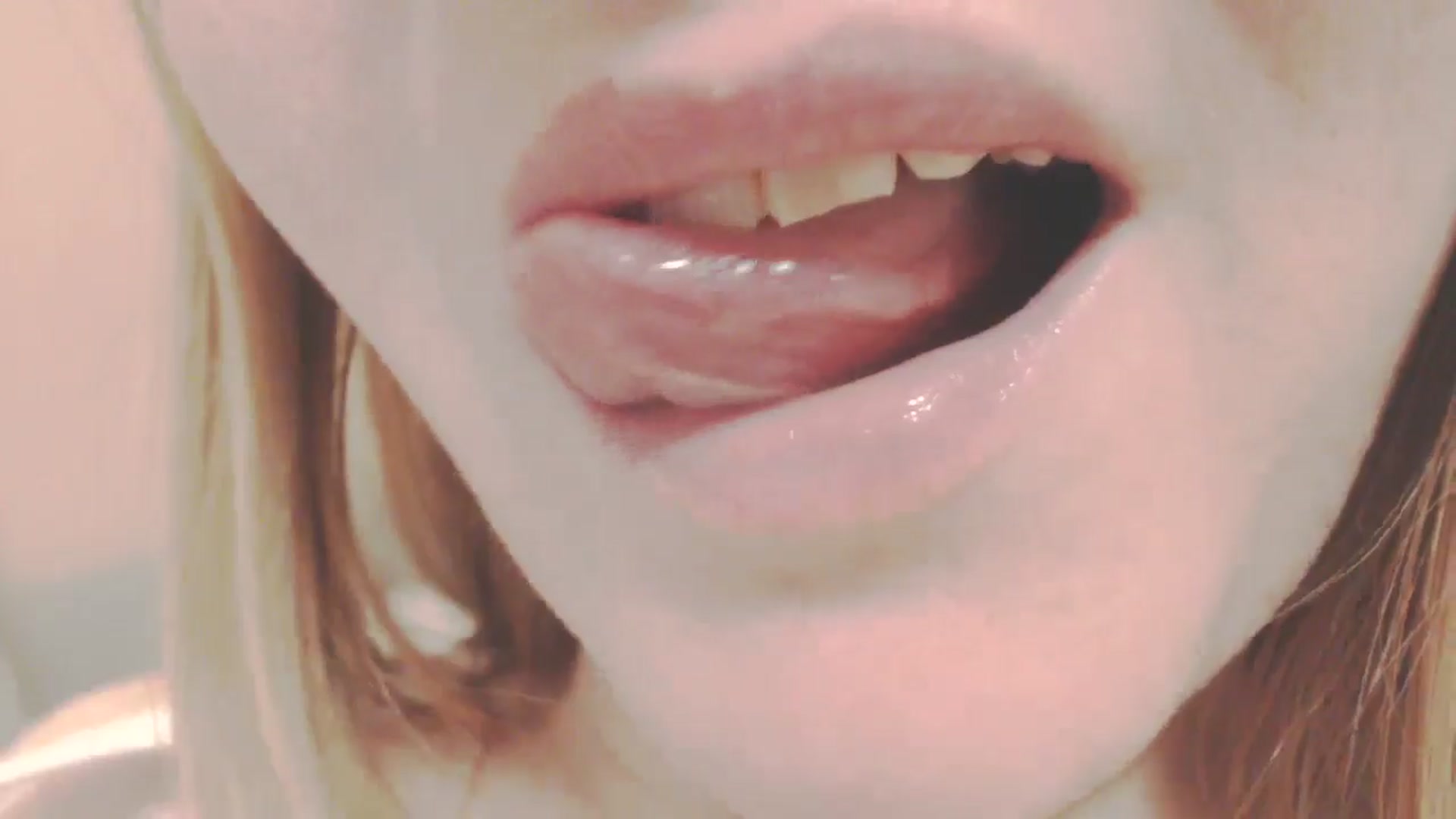 Gallery image thumbnail from SoLittleAmber's myfreecams stream on, 04/14/2025, 11:08 image 14 of 20