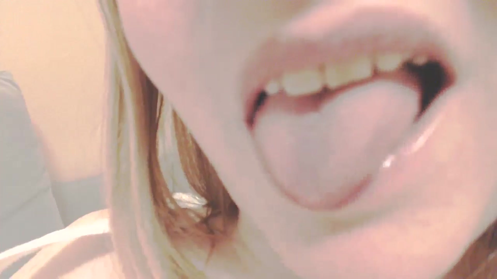 Gallery image thumbnail from SoLittleAmber's myfreecams stream on, 04/14/2025, 11:08 image 11 of 20
