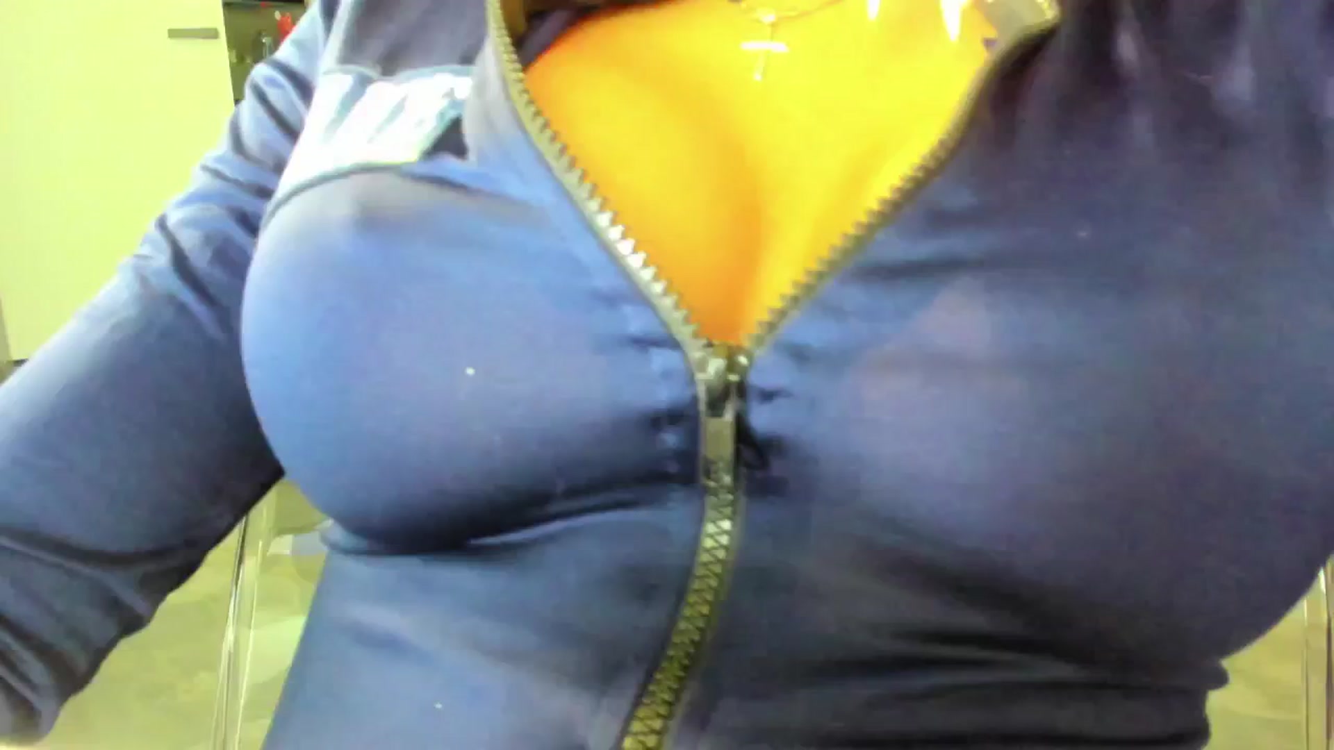Gallery image thumbnail from SoLoveK's myfreecams stream on, 06/30/2025, 18:48 image 5 of 20