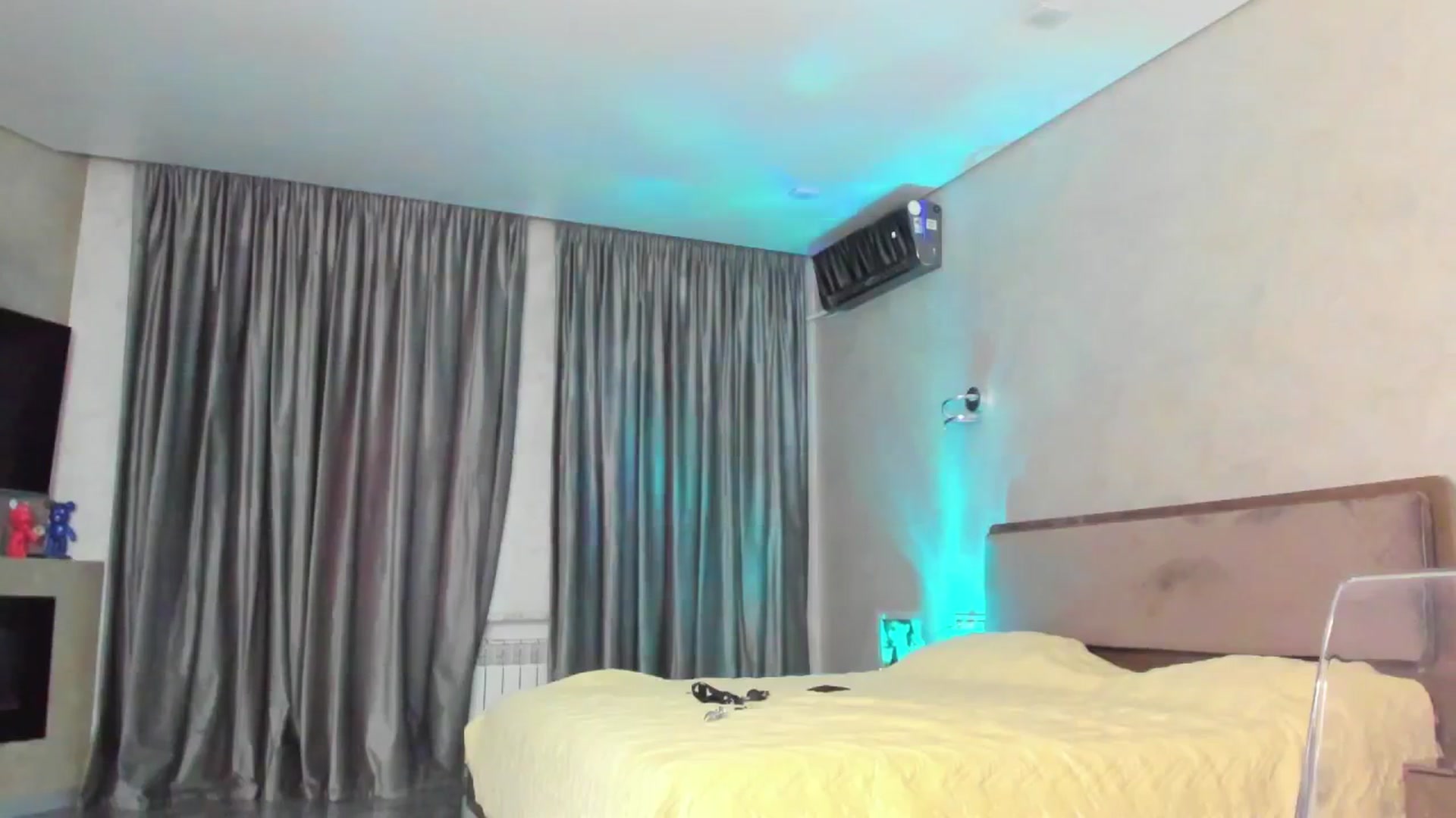 Gallery image thumbnail from SoLoveK's myfreecams stream on, 07/04/2025, 17:20 image 5 of 20