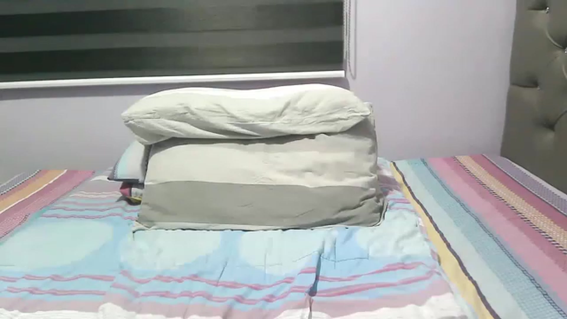 Gallery image thumbnail from SoMuchLove4u's myfreecams stream on, 03/17/2023, 17:45 image 12 of 20