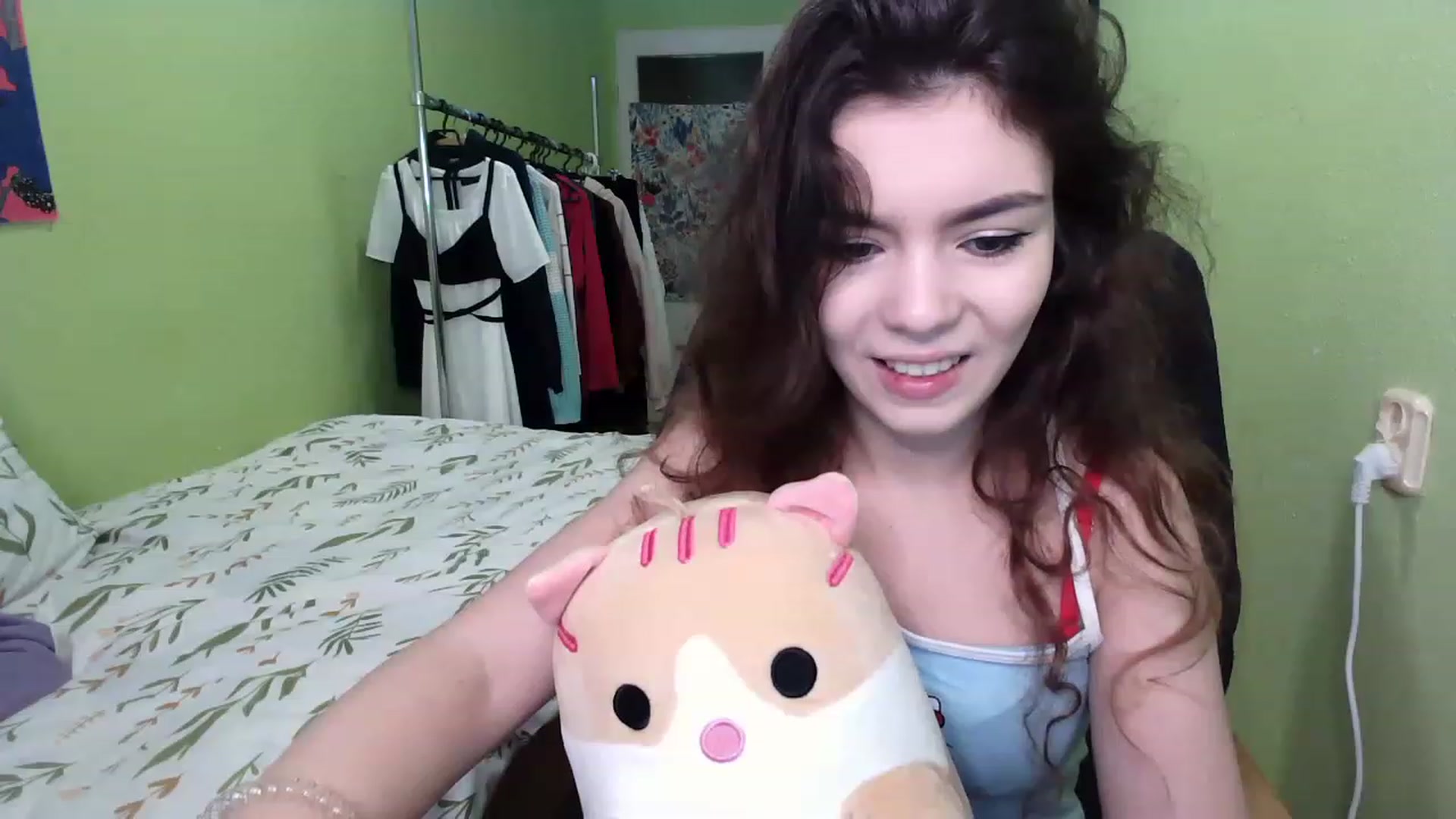 Gallery image thumbnail from So_Karry's myfreecams stream on, 12/05/2022, 11:46 image 3 of 20
