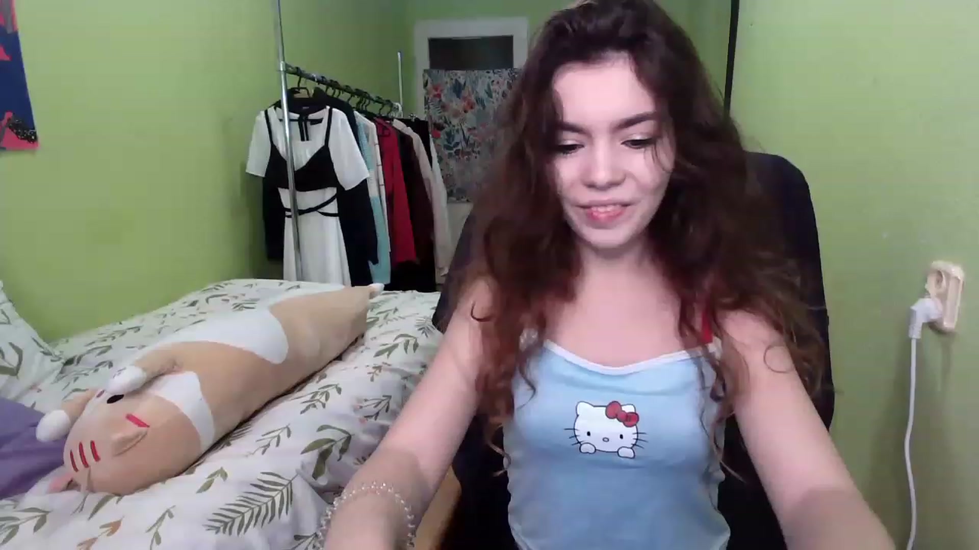 Gallery image thumbnail from So_Karry's myfreecams stream on, 12/05/2022, 11:46 image 4 of 20