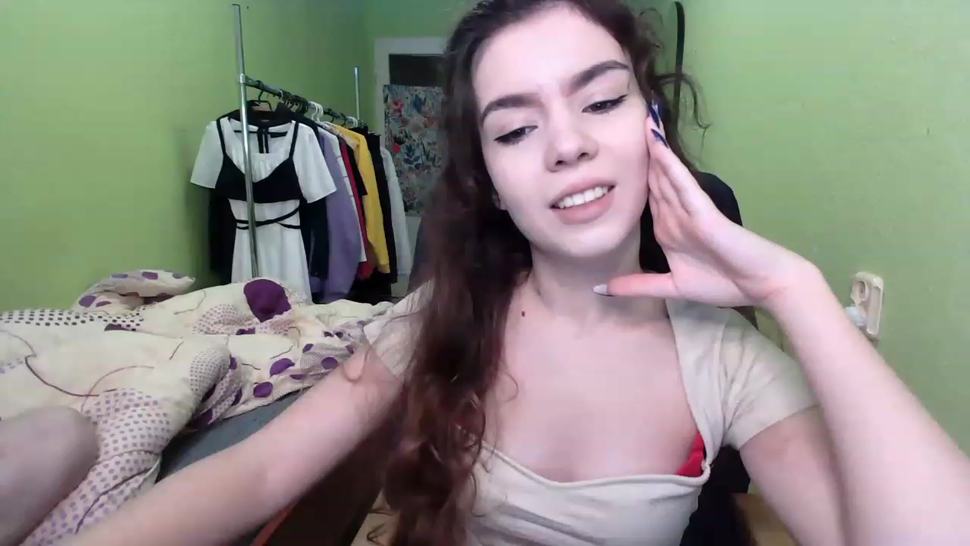 Gallery image thumbnail from So_Karry's myfreecams stream on, 12/06/2022, 12:16 image 4 of 20
