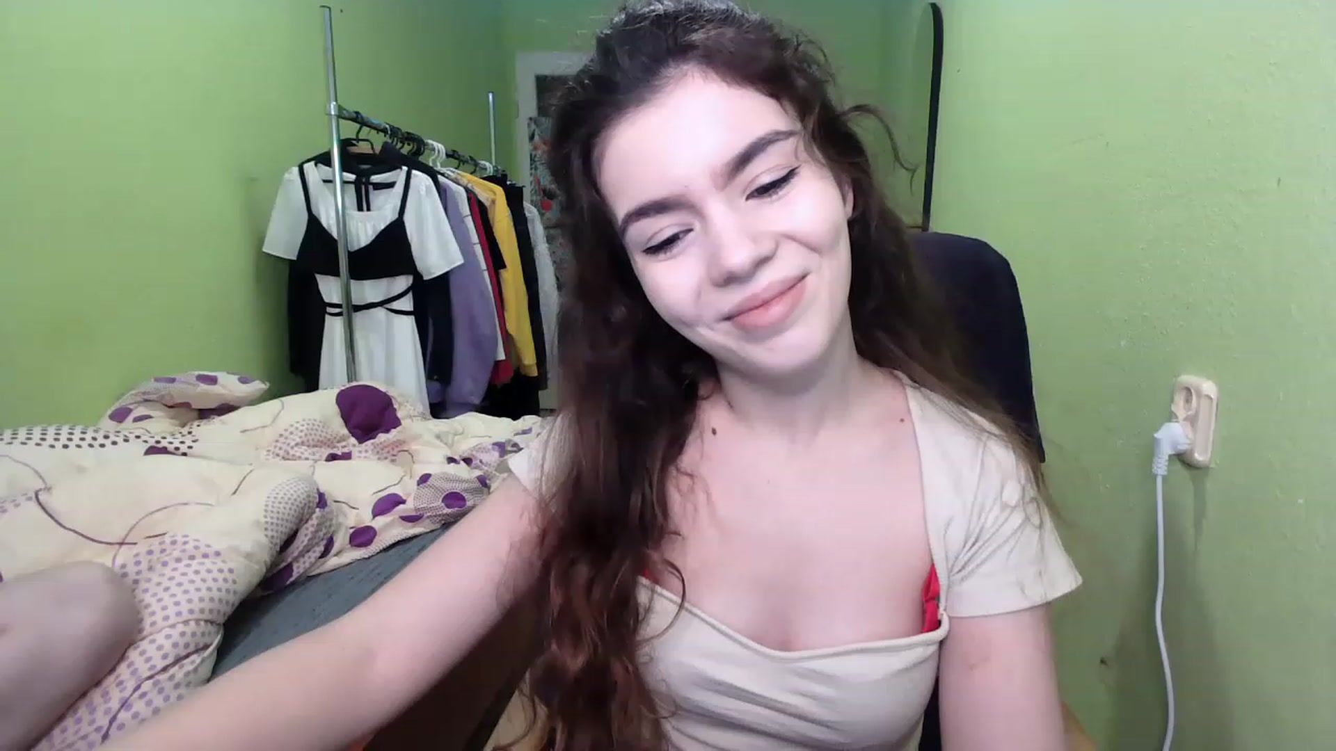Gallery image thumbnail from So_Karry's myfreecams stream on, 12/06/2022, 12:16 image 6 of 20