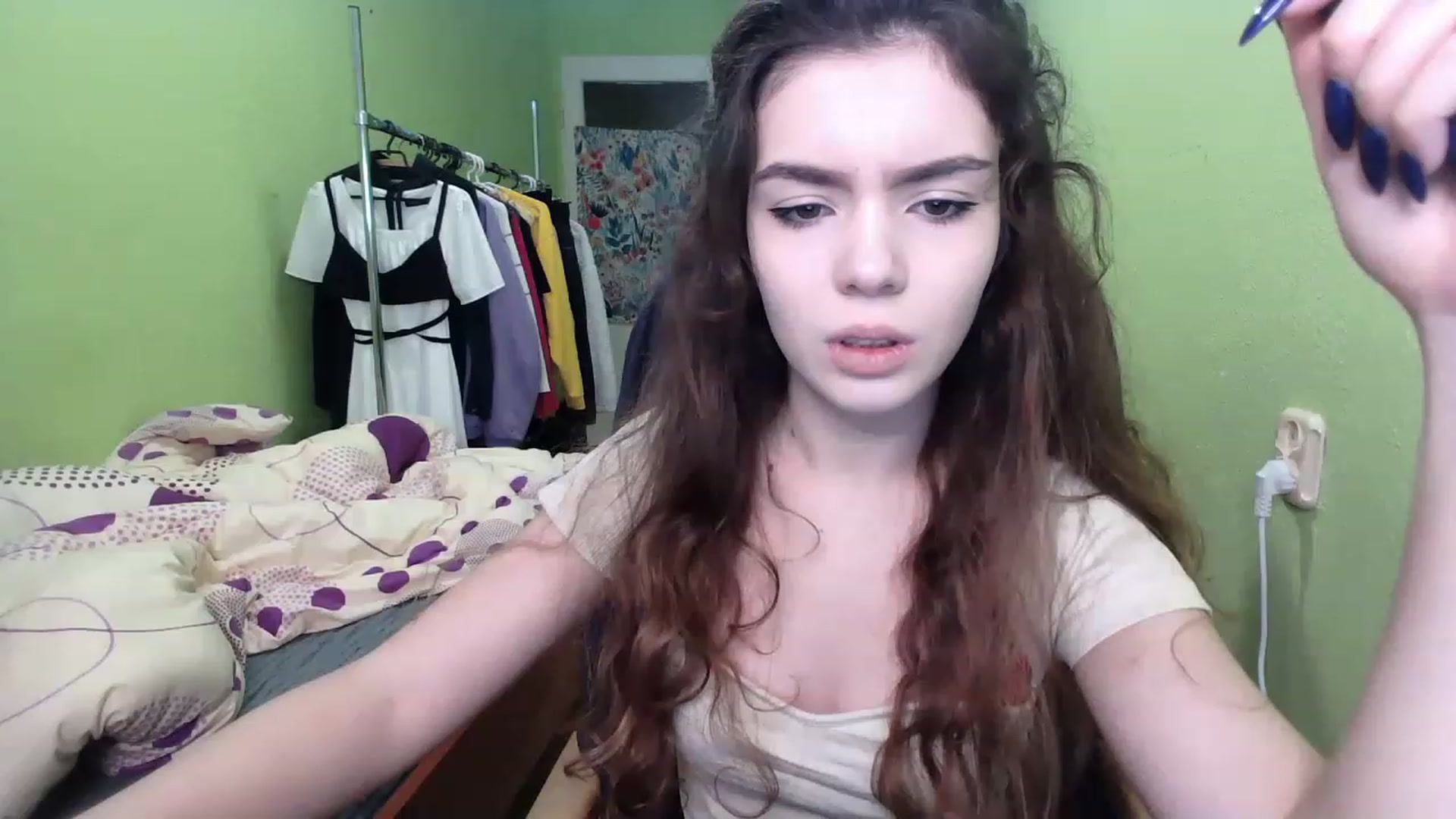 Gallery image thumbnail from So_Karry's myfreecams stream on, 12/06/2022, 12:16 image 2 of 20