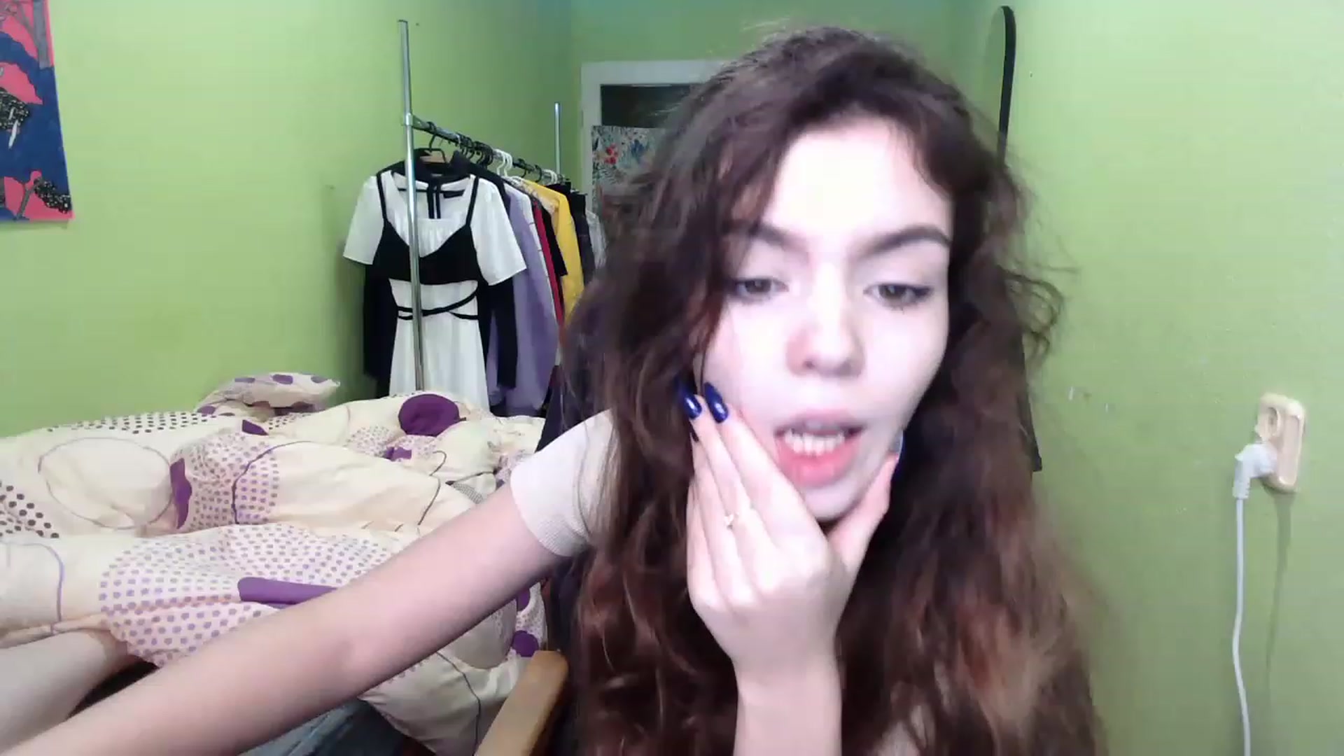 Gallery image thumbnail from So_Karry's myfreecams stream on, 12/06/2022, 14:11 image 7 of 20