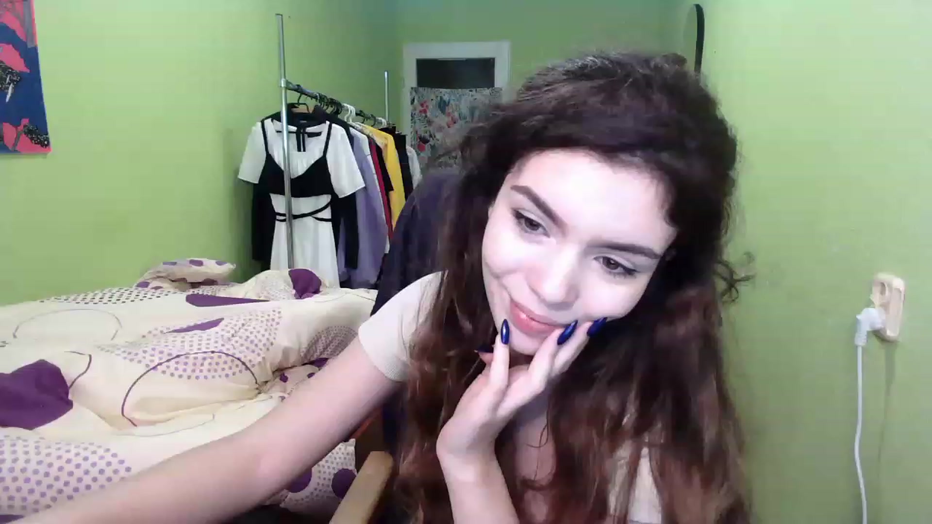 Gallery image thumbnail from So_Karry's myfreecams stream on, 12/06/2022, 14:11 image 9 of 20