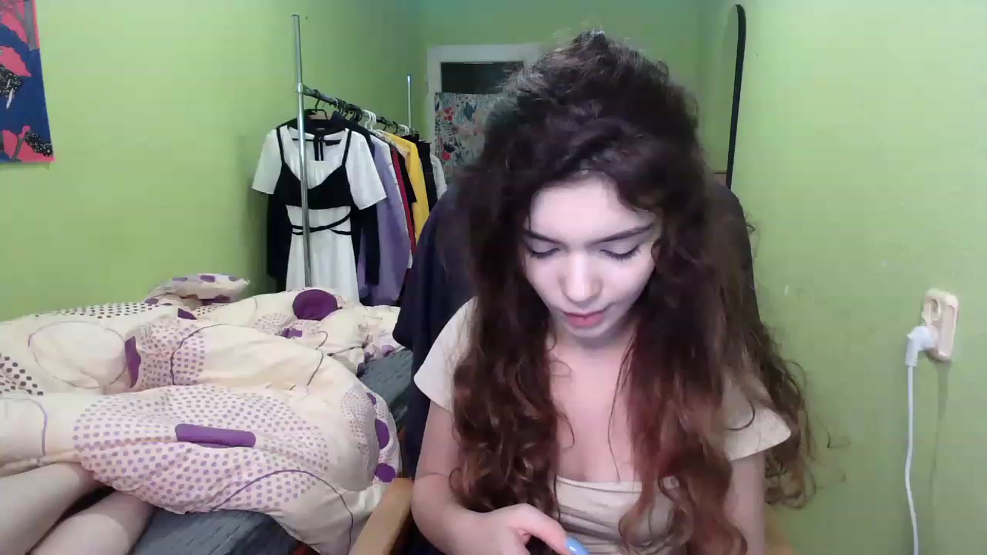 Gallery image thumbnail from So_Karry's myfreecams stream on, 12/06/2022, 14:11 image 6 of 20