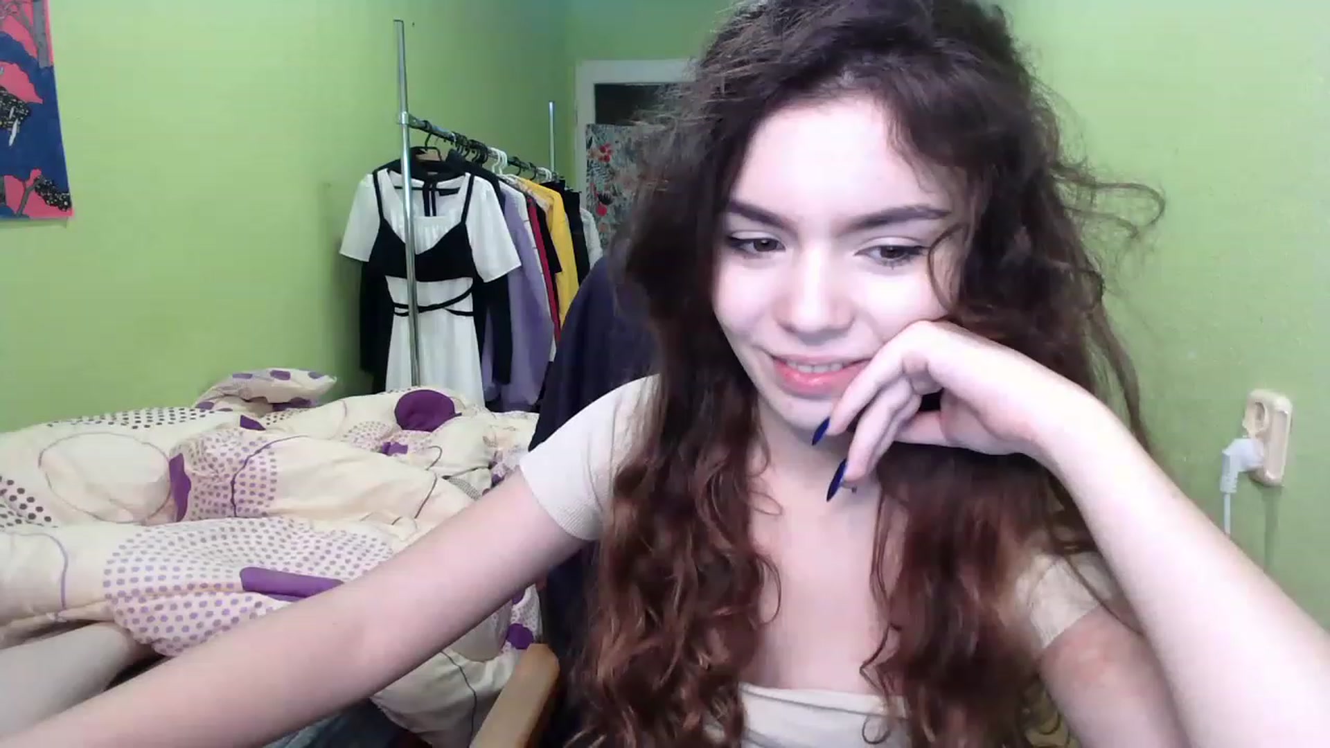 Gallery image thumbnail from So_Karry's myfreecams stream on, 12/06/2022, 14:11 image 5 of 20