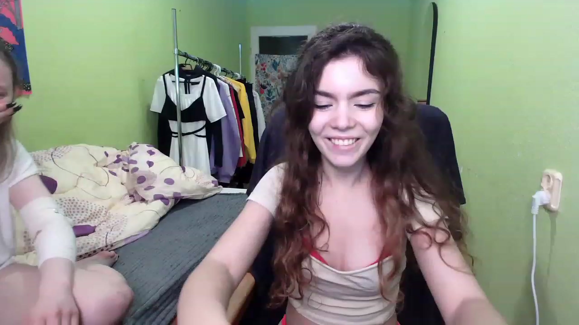 Gallery image thumbnail from So_Karry's myfreecams stream on, 12/06/2022, 14:11 image 19 of 20