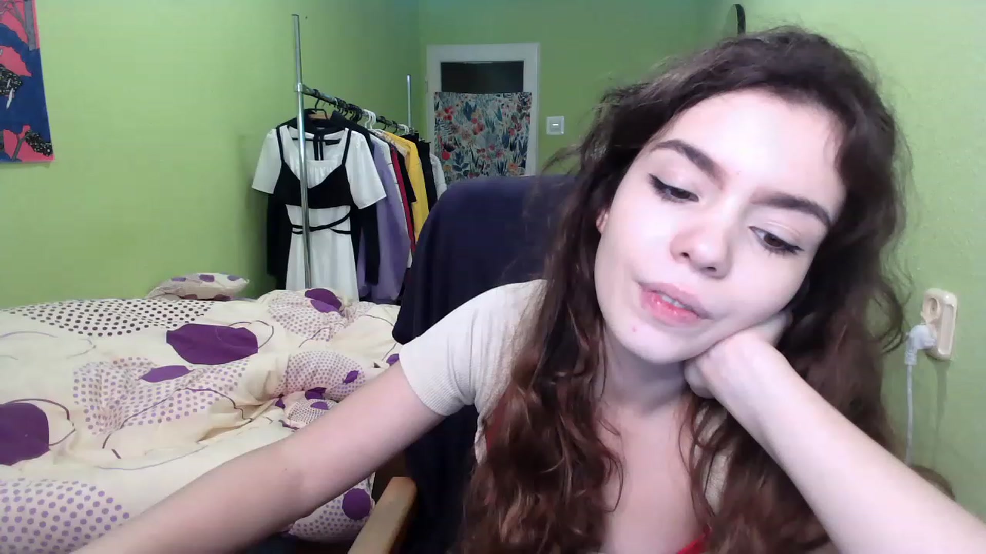 Gallery image thumbnail from So_Karry's myfreecams stream on, 12/06/2022, 14:11 image 14 of 20