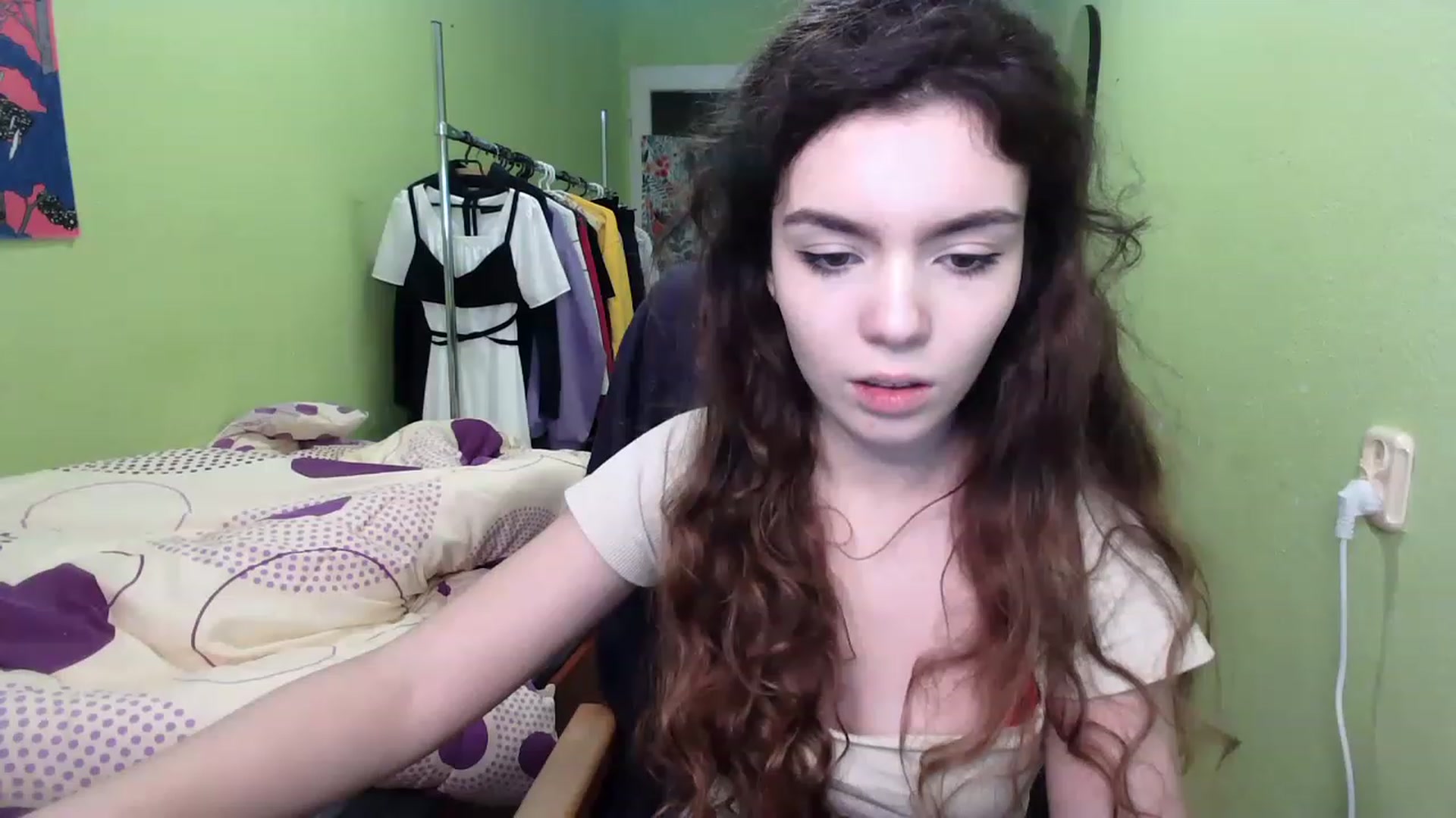 Gallery image thumbnail from So_Karry's myfreecams stream on, 12/06/2022, 14:11 image 10 of 20