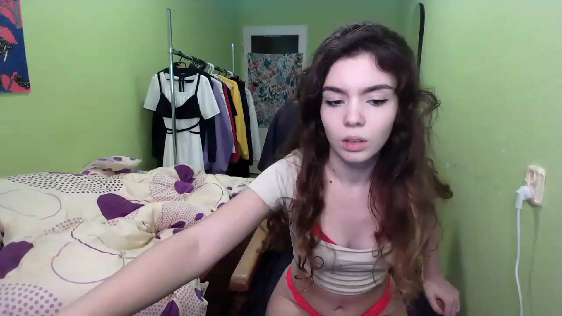 Gallery image thumbnail from So_Karry's myfreecams stream on, 12/06/2022, 14:11 image 16 of 20