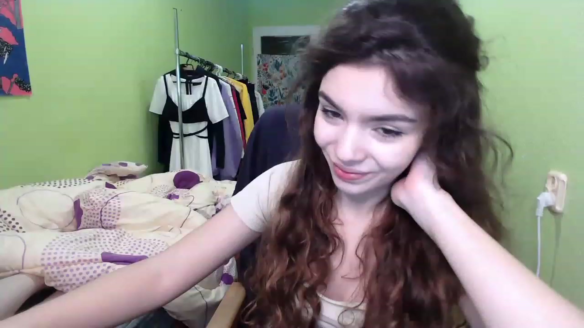 Gallery image thumbnail from So_Karry's myfreecams stream on, 12/06/2022, 14:11 image 2 of 20