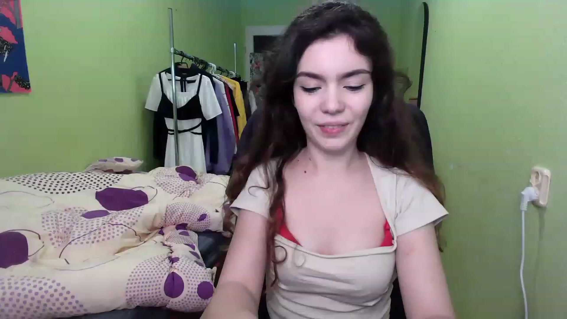 Gallery image thumbnail from So_Karry's myfreecams stream on, 12/06/2022, 14:11 image 15 of 20