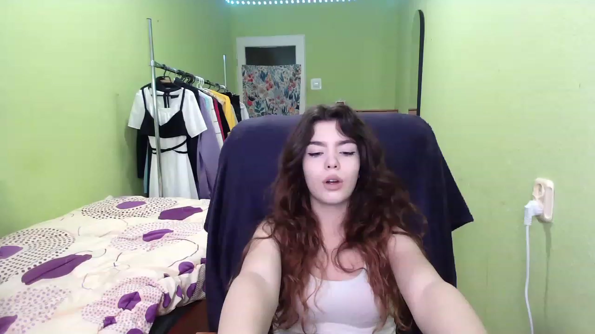 Gallery image thumbnail from So_Karry's myfreecams stream on, 12/07/2022, 14:04 image 2 of 20