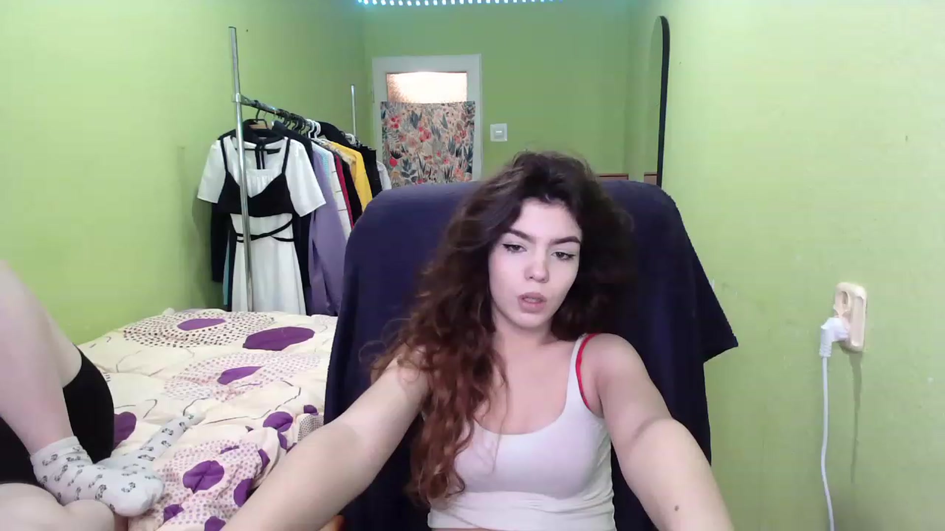 Gallery image thumbnail from So_Karry's myfreecams stream on, 12/07/2022, 14:04 image 13 of 20