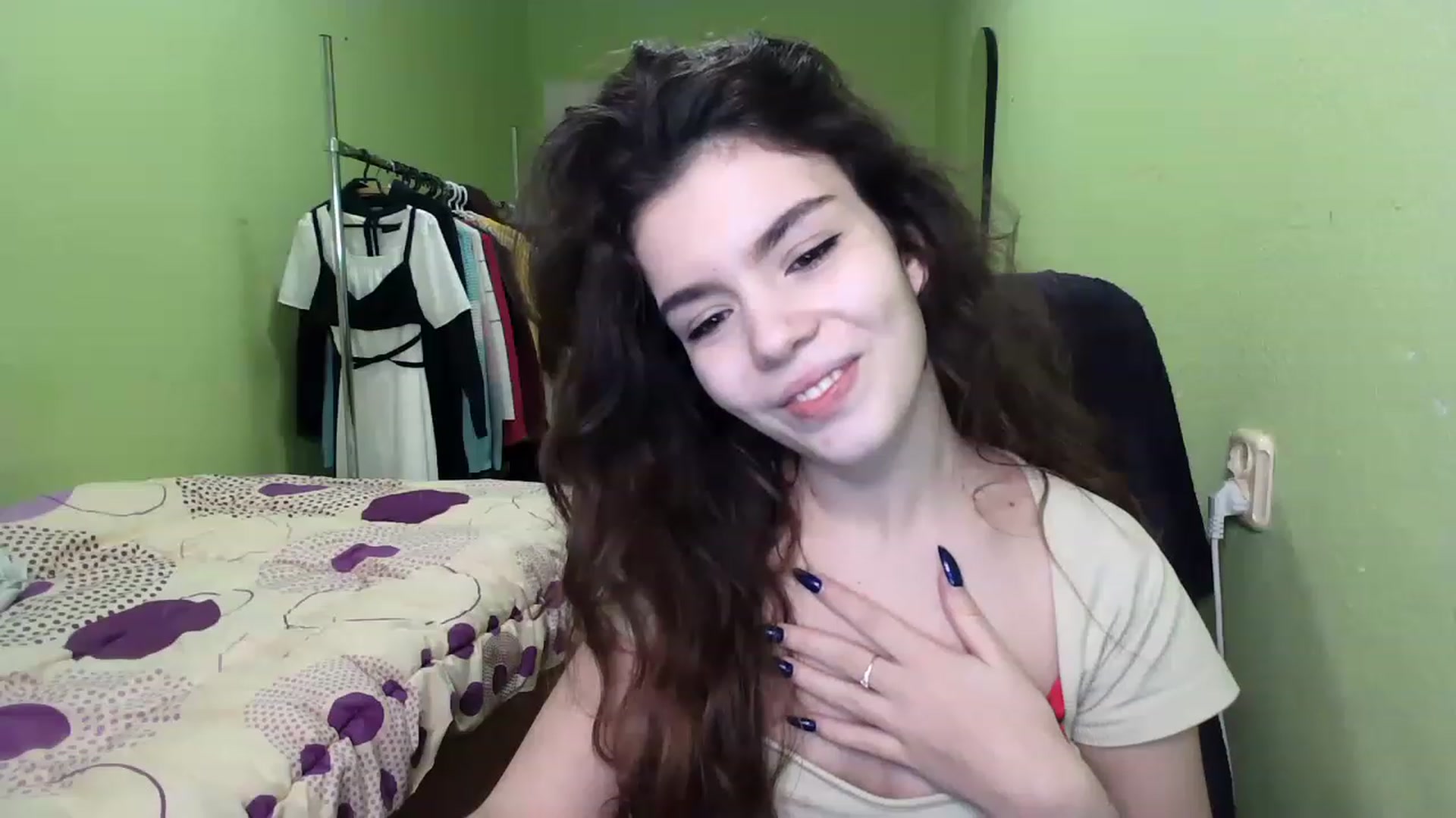 Gallery image thumbnail from So_Karry's myfreecams stream on, 12/08/2022, 14:27 image 5 of 20