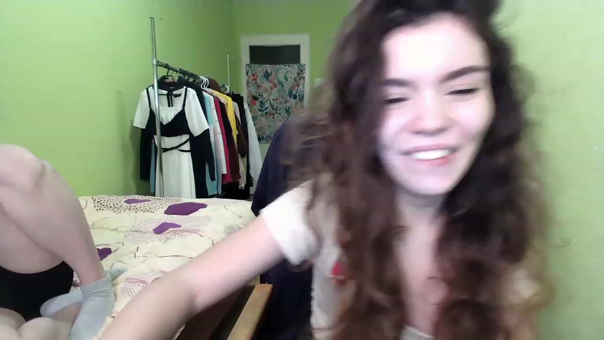Gallery image thumbnail from So_Karry's myfreecams stream on, 12/08/2022, 14:27 image 17 of 20