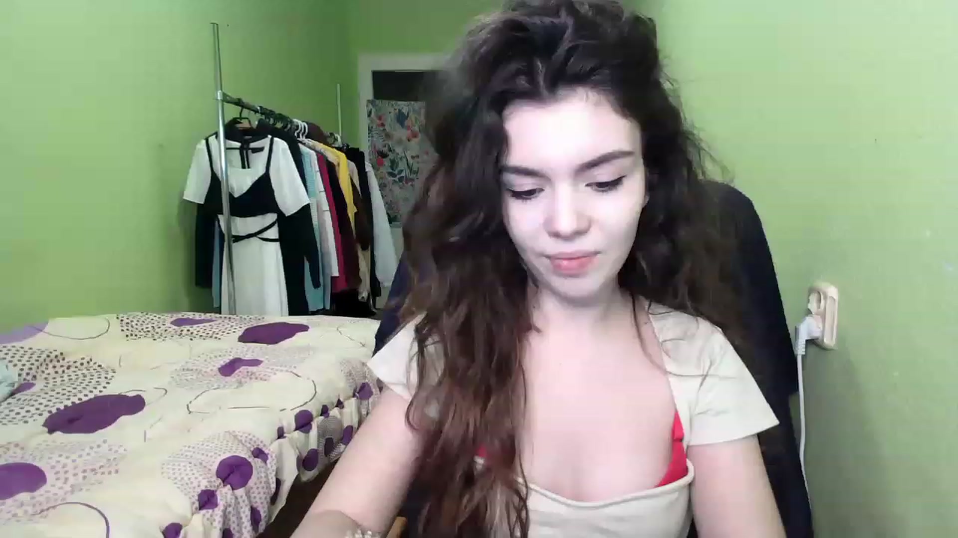 Gallery image thumbnail from So_Karry's myfreecams stream on, 12/08/2022, 14:27 image 4 of 20