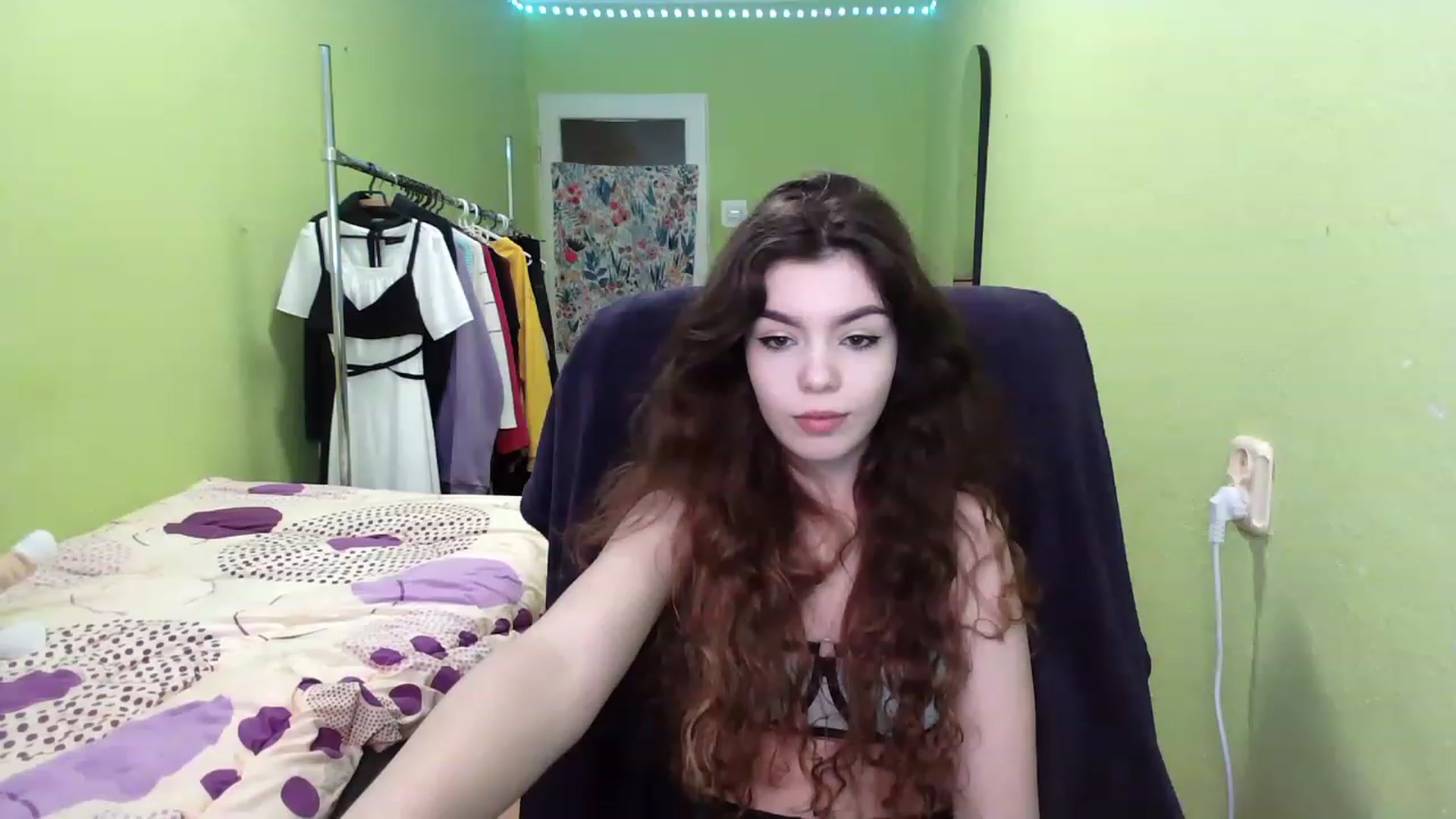 Gallery image thumbnail from So_Karry's myfreecams stream on, 12/12/2022, 13:28 image 18 of 20