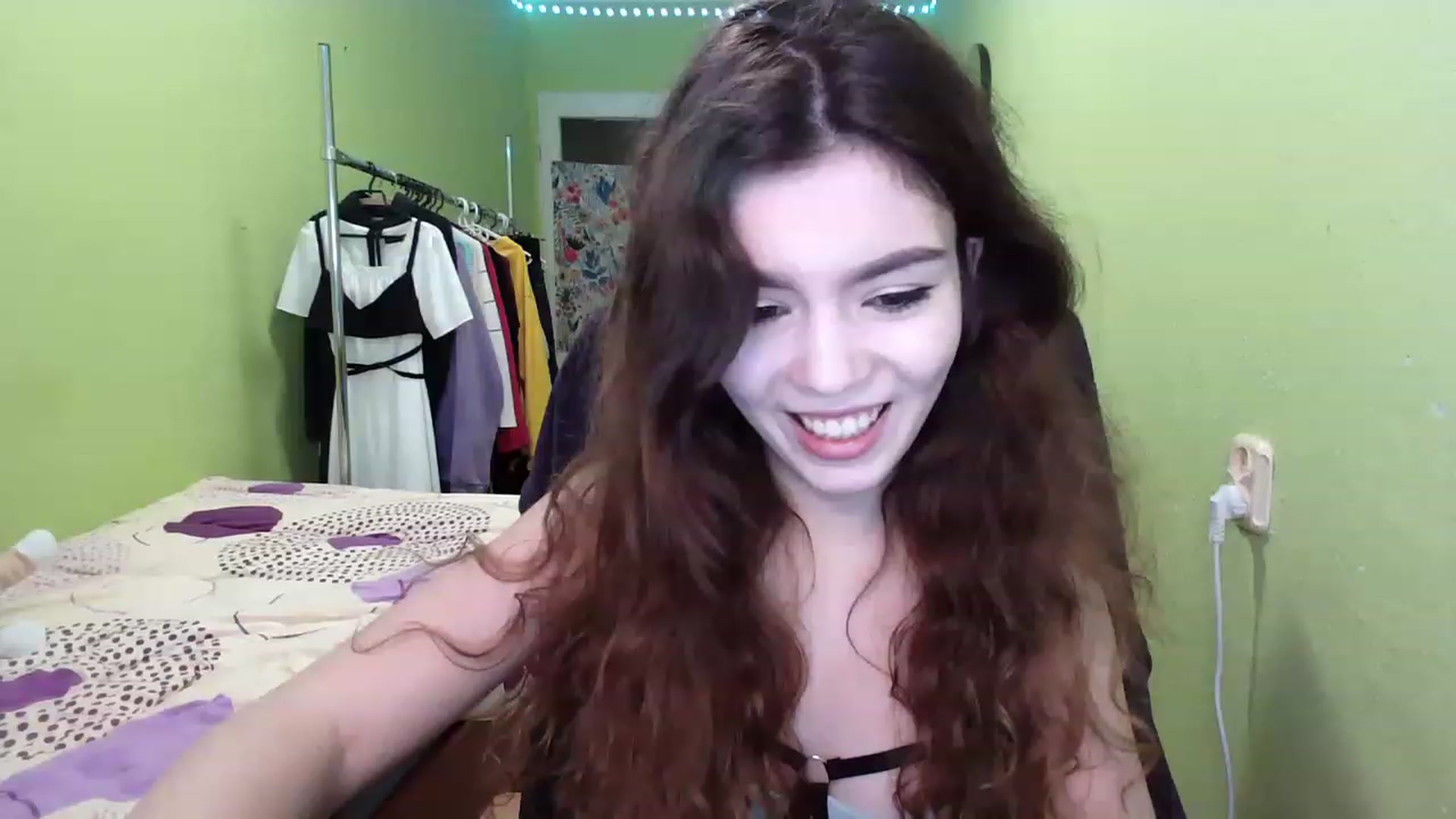 Gallery image thumbnail from So_Karry's myfreecams stream on, 12/12/2022, 13:28 image 19 of 20