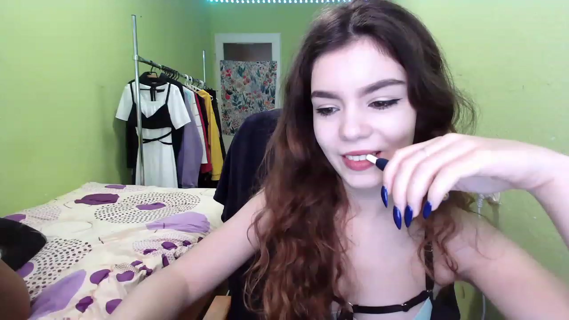 Gallery image thumbnail from So_Karry's myfreecams stream on, 12/12/2022, 13:28 image 5 of 20