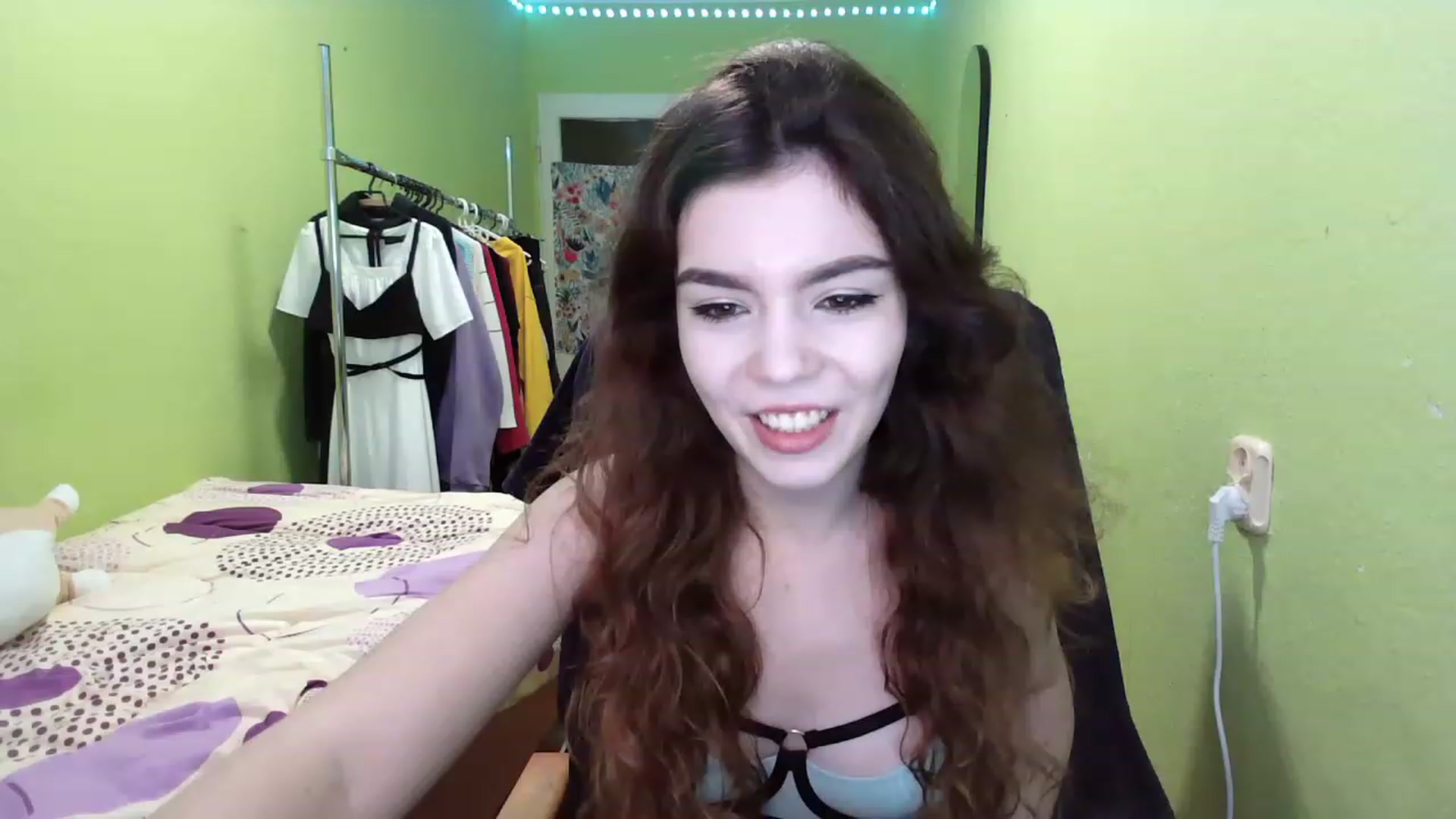 Gallery image thumbnail from So_Karry's myfreecams stream on, 12/12/2022, 14:38 image 6 of 20