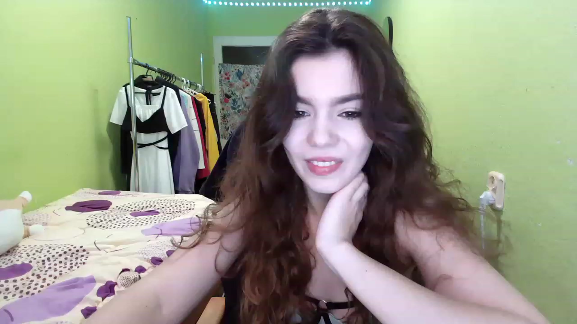 Gallery image thumbnail from So_Karry's myfreecams stream on, 12/12/2022, 14:38 image 8 of 20