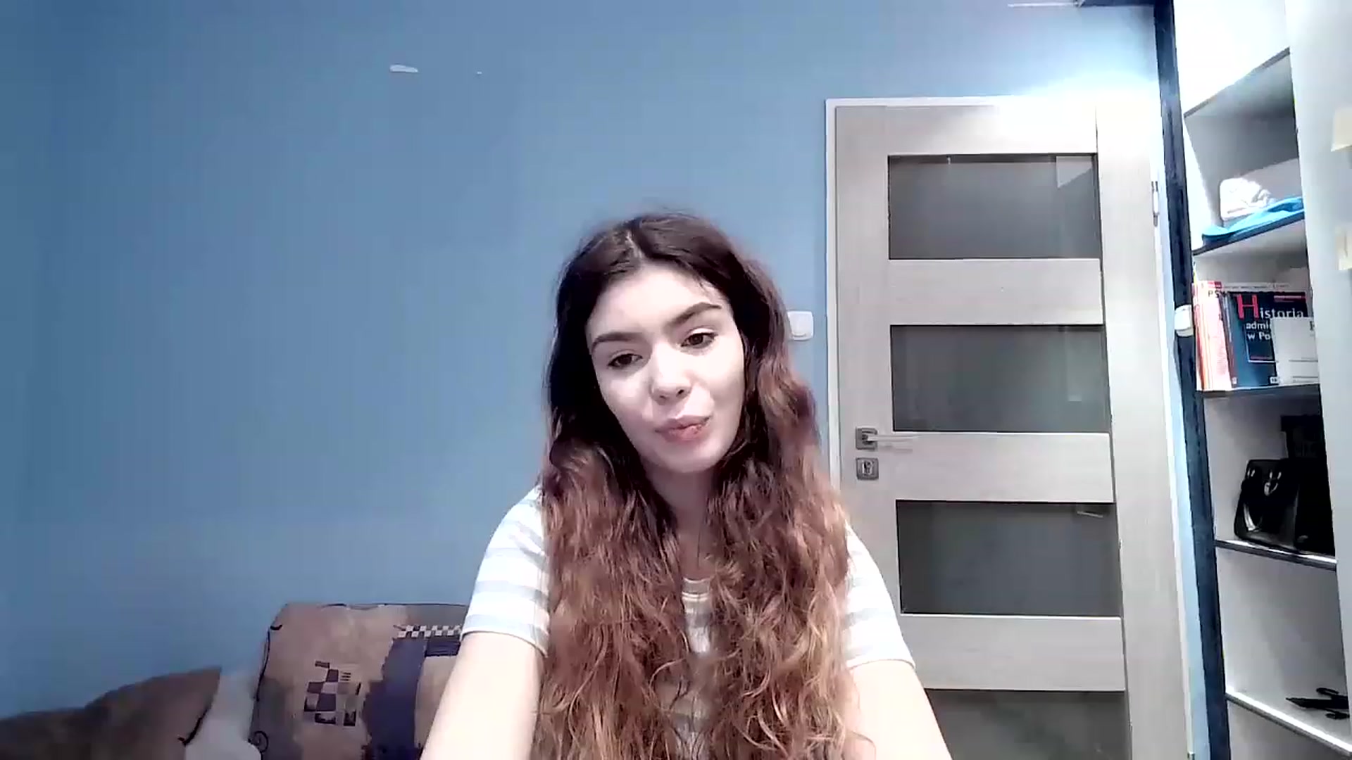 Gallery image thumbnail from So_Karry's myfreecams stream on, 12/21/2022, 15:47 image 13 of 20