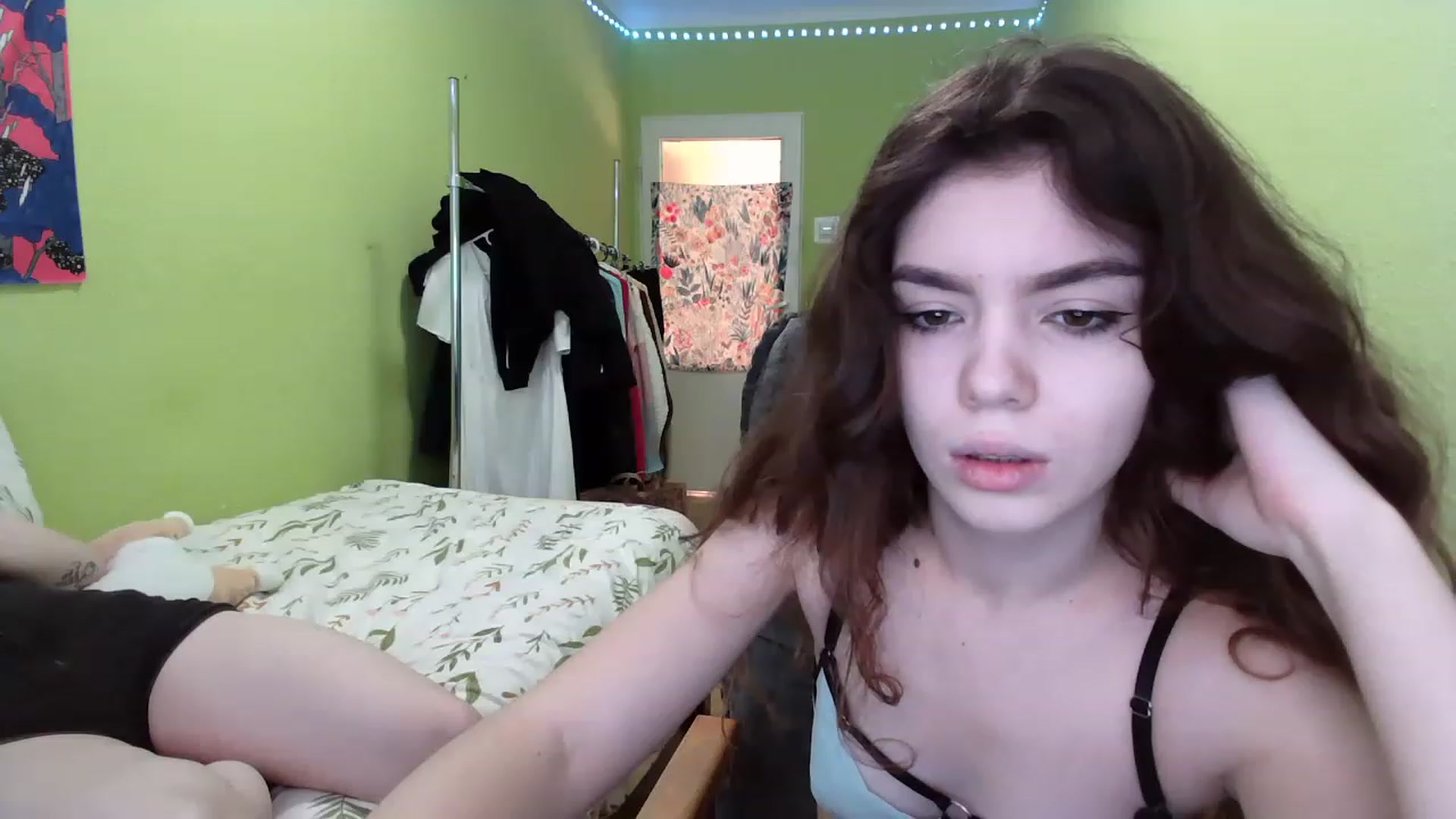 Gallery image thumbnail from So_Karry's myfreecams stream on, 01/12/2023, 13:16 image 19 of 20