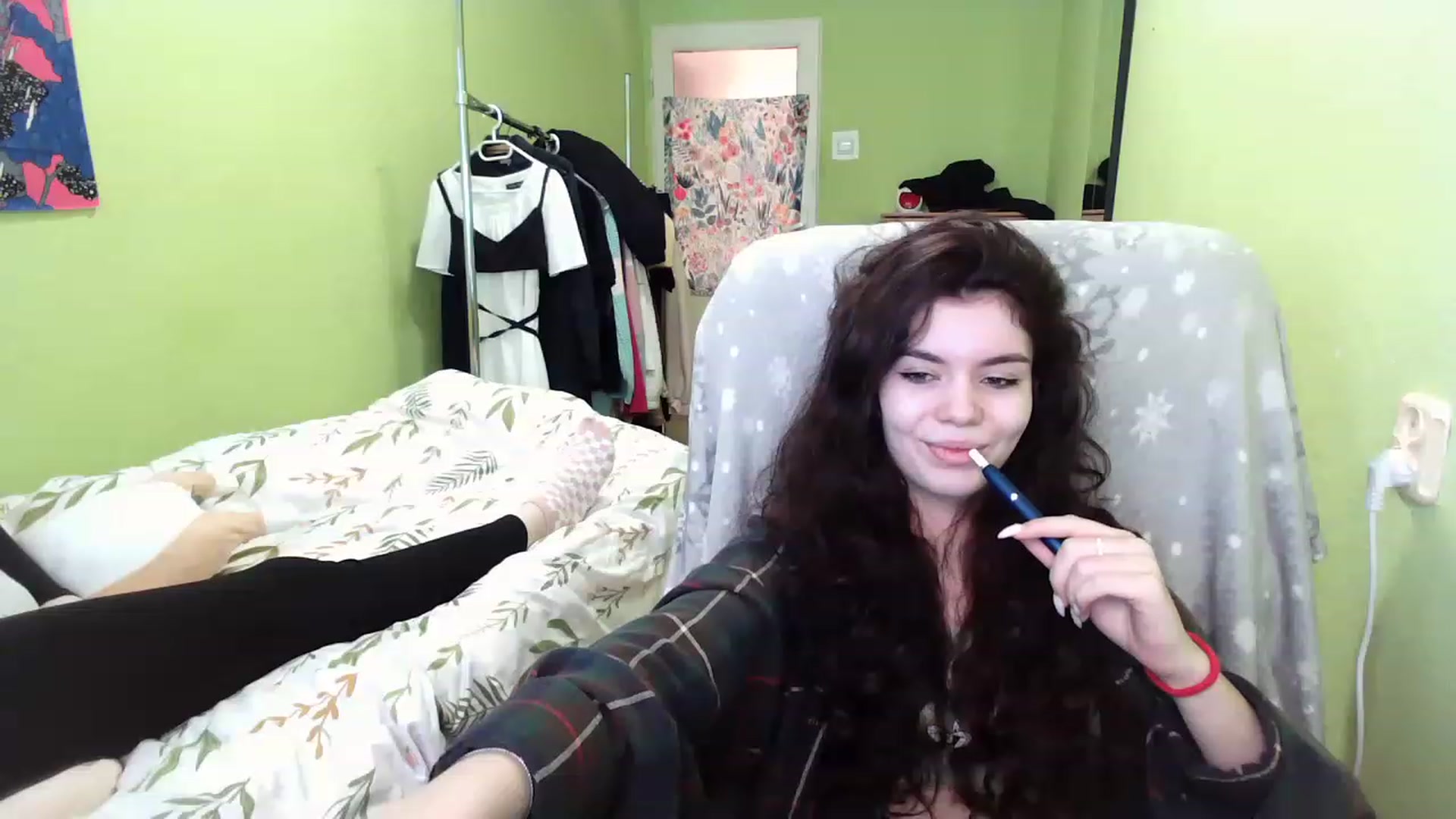 Gallery image thumbnail from So_Karry's myfreecams stream on, 01/17/2023, 12:33 image 3 of 20