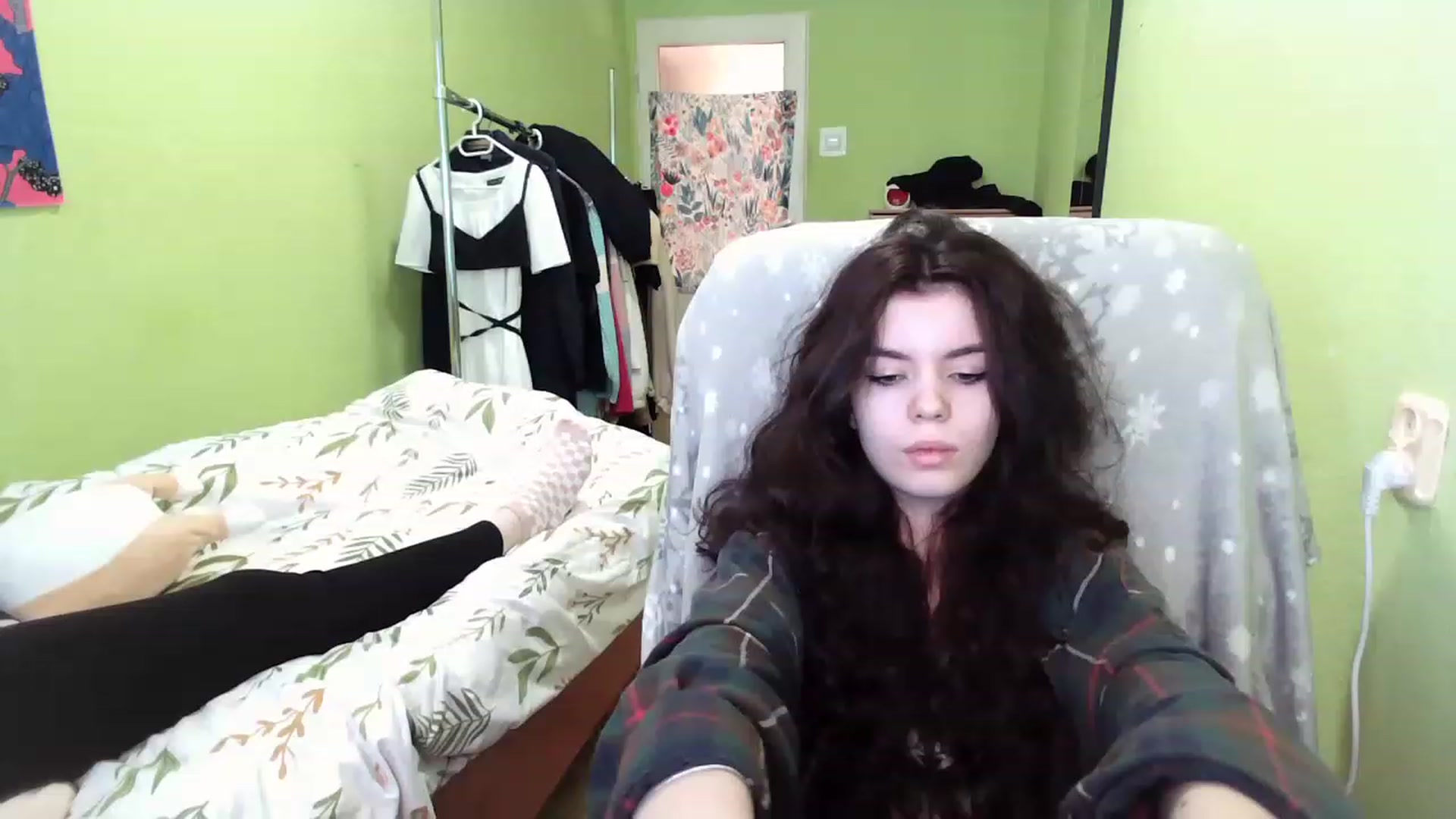 Gallery image thumbnail from So_Karry's myfreecams stream on, 01/17/2023, 12:33 image 7 of 20