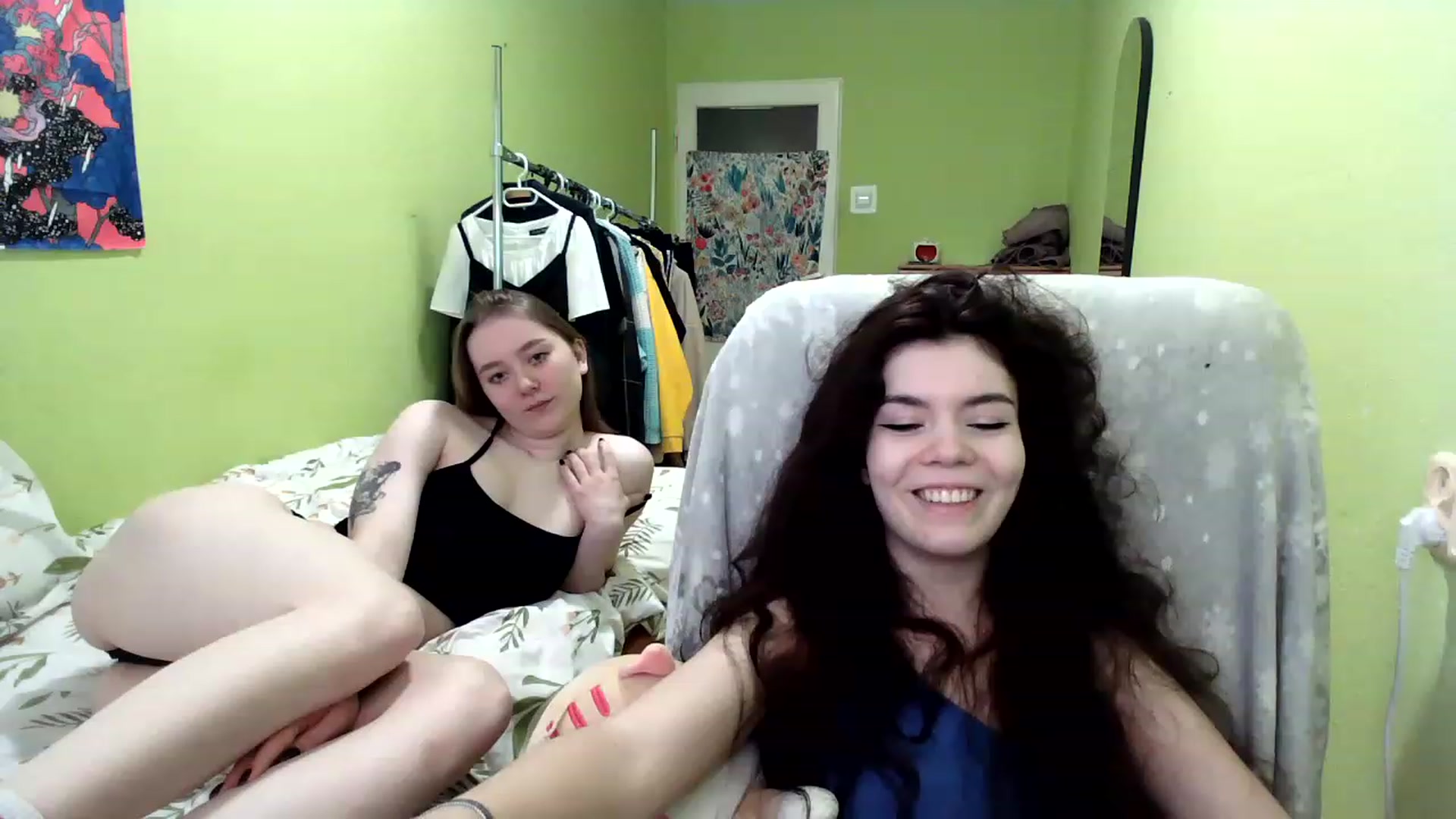 Gallery image thumbnail from So_Karry's myfreecams stream on, 01/20/2023, 13:33 image 6 of 20