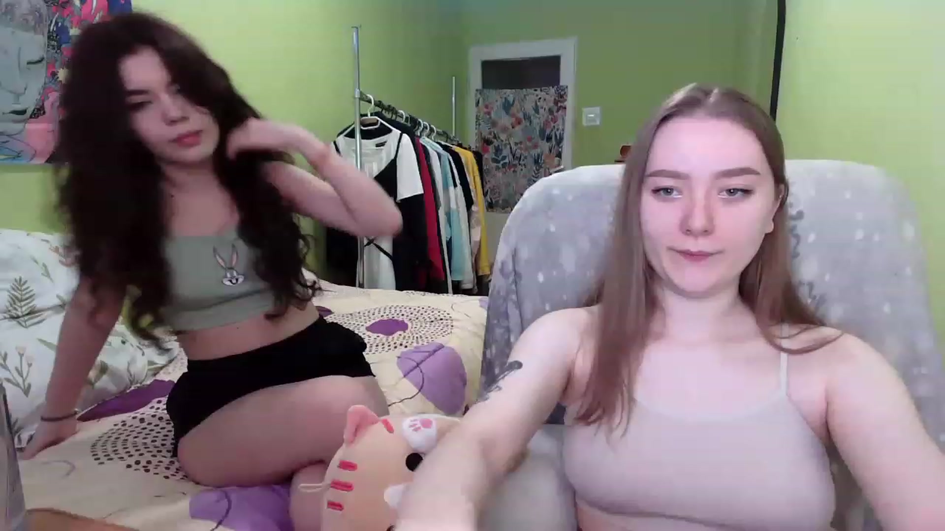 Gallery image thumbnail from So_Karry's myfreecams stream on, 01/25/2023, 11:59 image 5 of 20