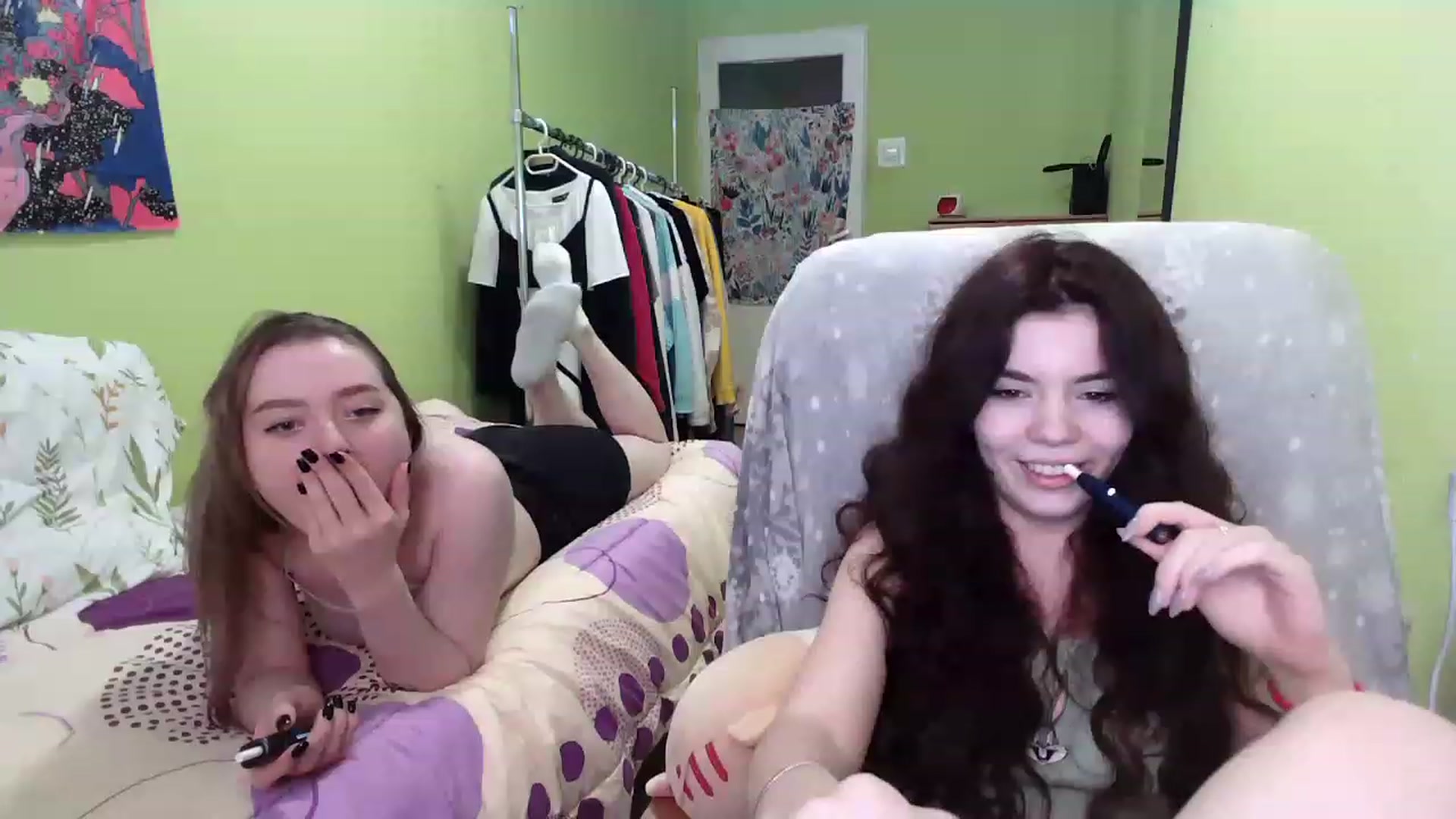 Gallery image thumbnail from So_Karry's myfreecams stream on, 01/25/2023, 14:05 image 18 of 20