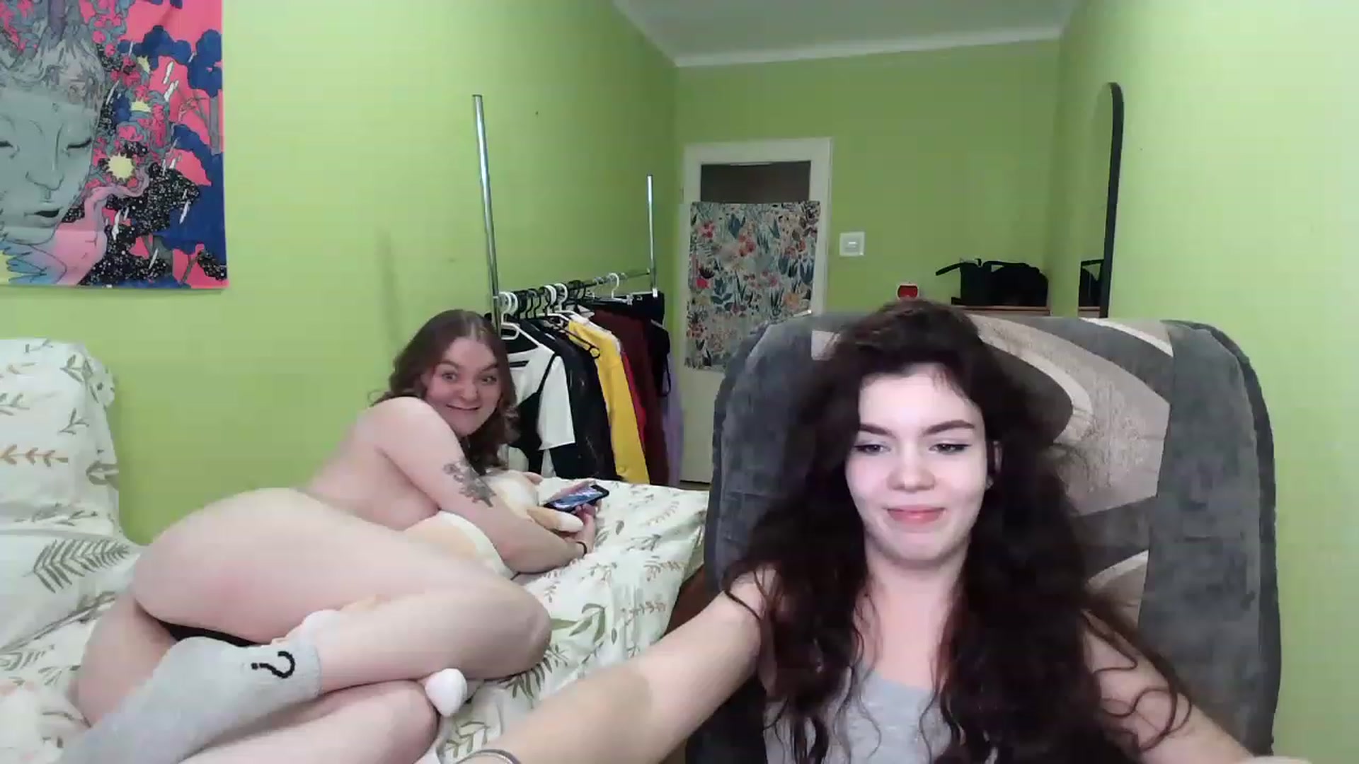 Gallery image thumbnail from So_Karry's myfreecams stream on, 02/10/2023, 14:09 image 17 of 20